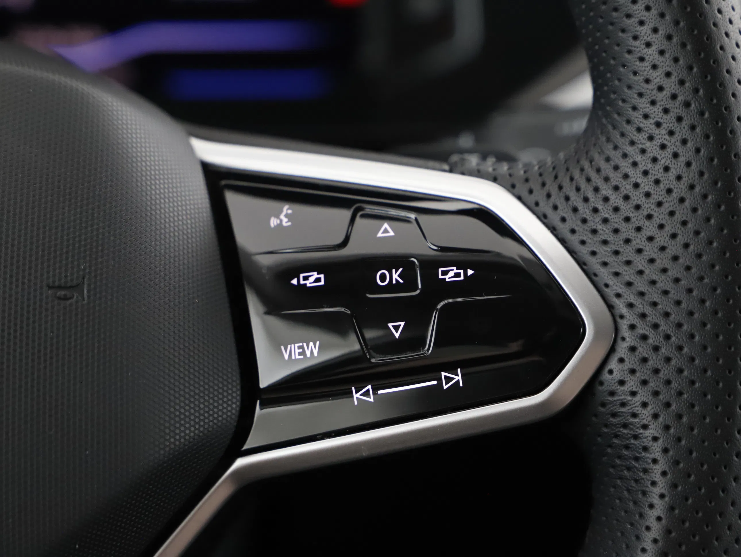 VW Arteon 2.0 TDI Elegance | Bild 14 von 24