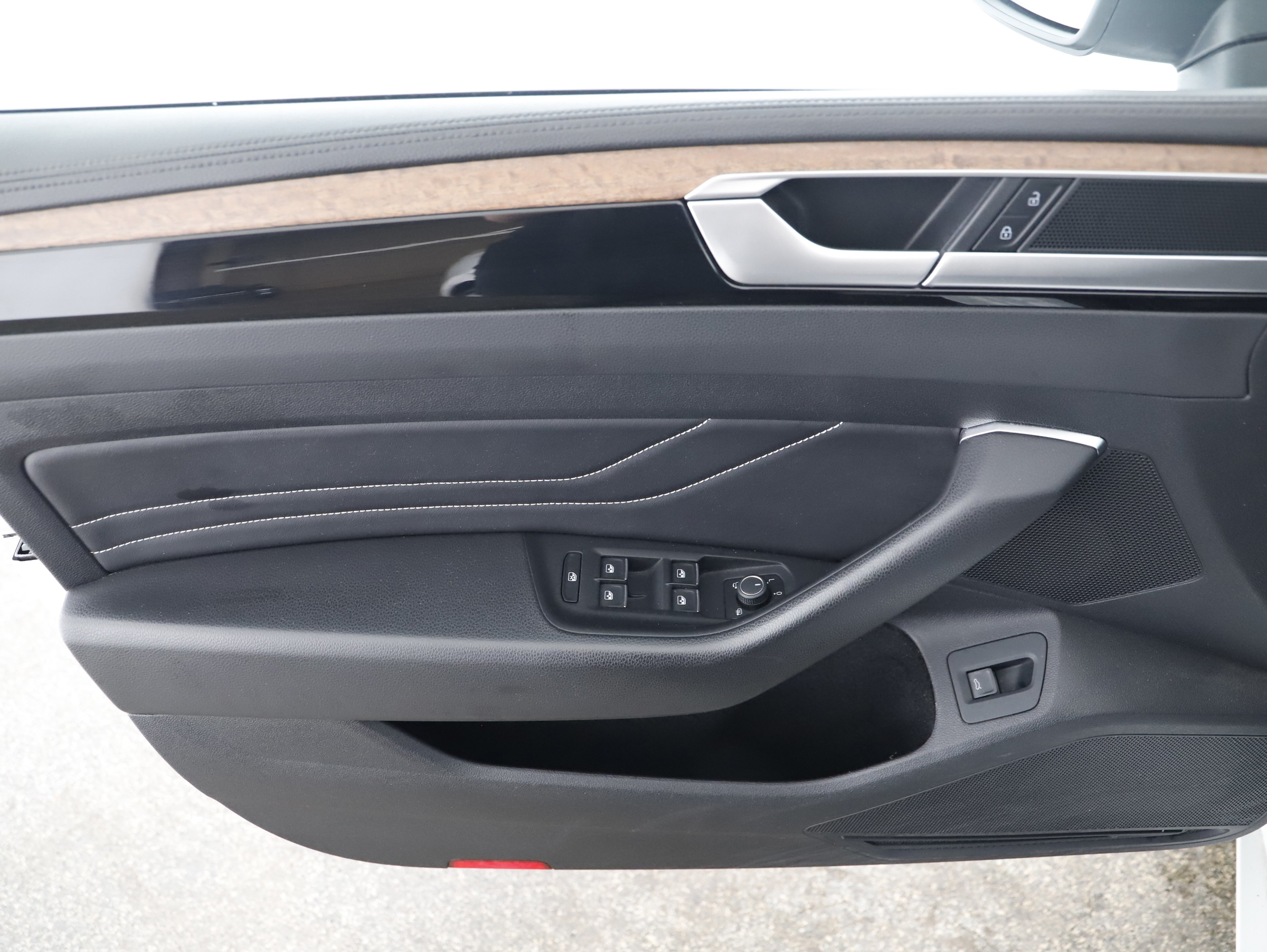 VW Arteon 2.0 TDI Elegance | Bild 16 von 24