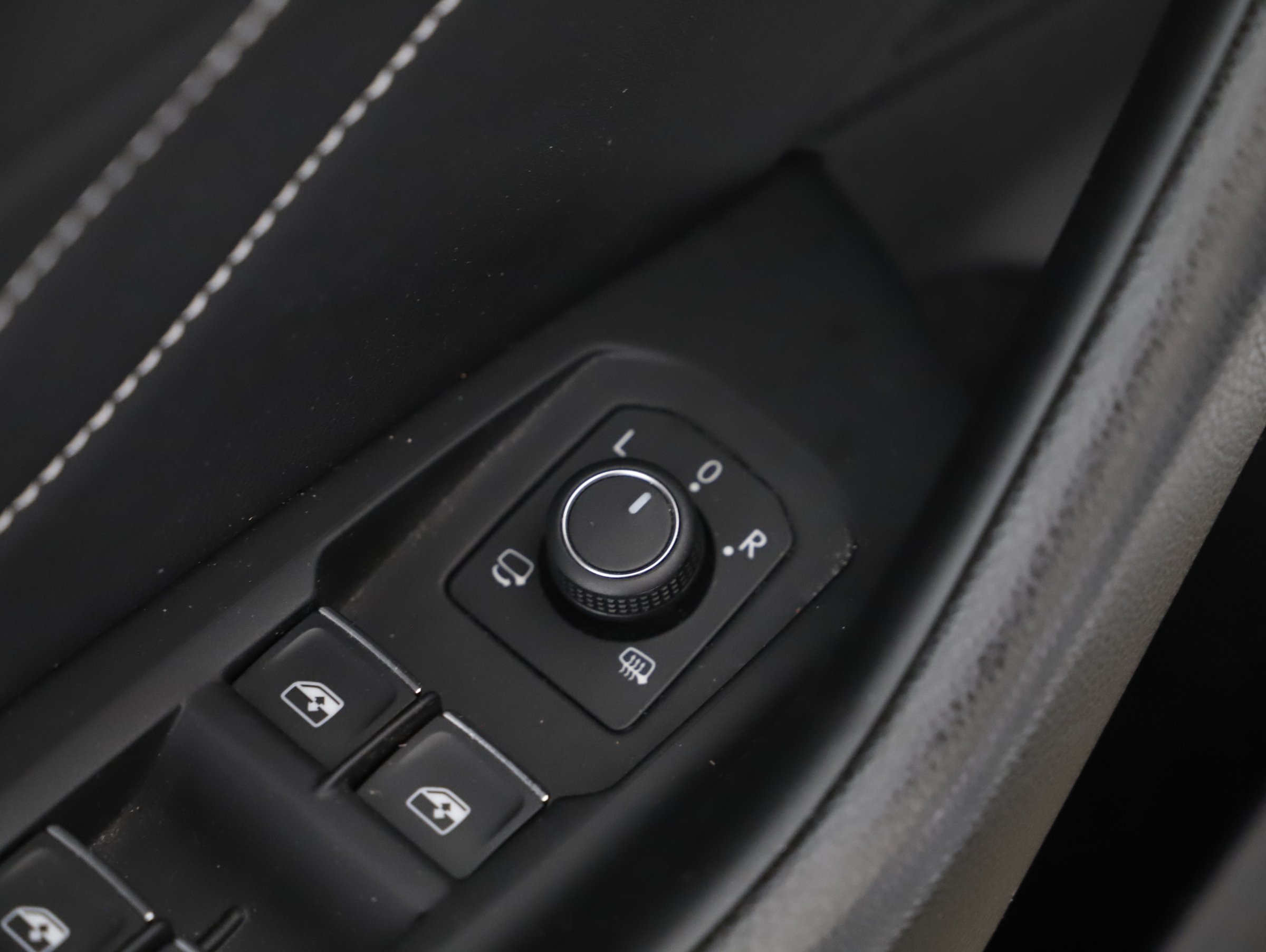 VW Arteon 2.0 TDI Elegance | Bild 17 von 24