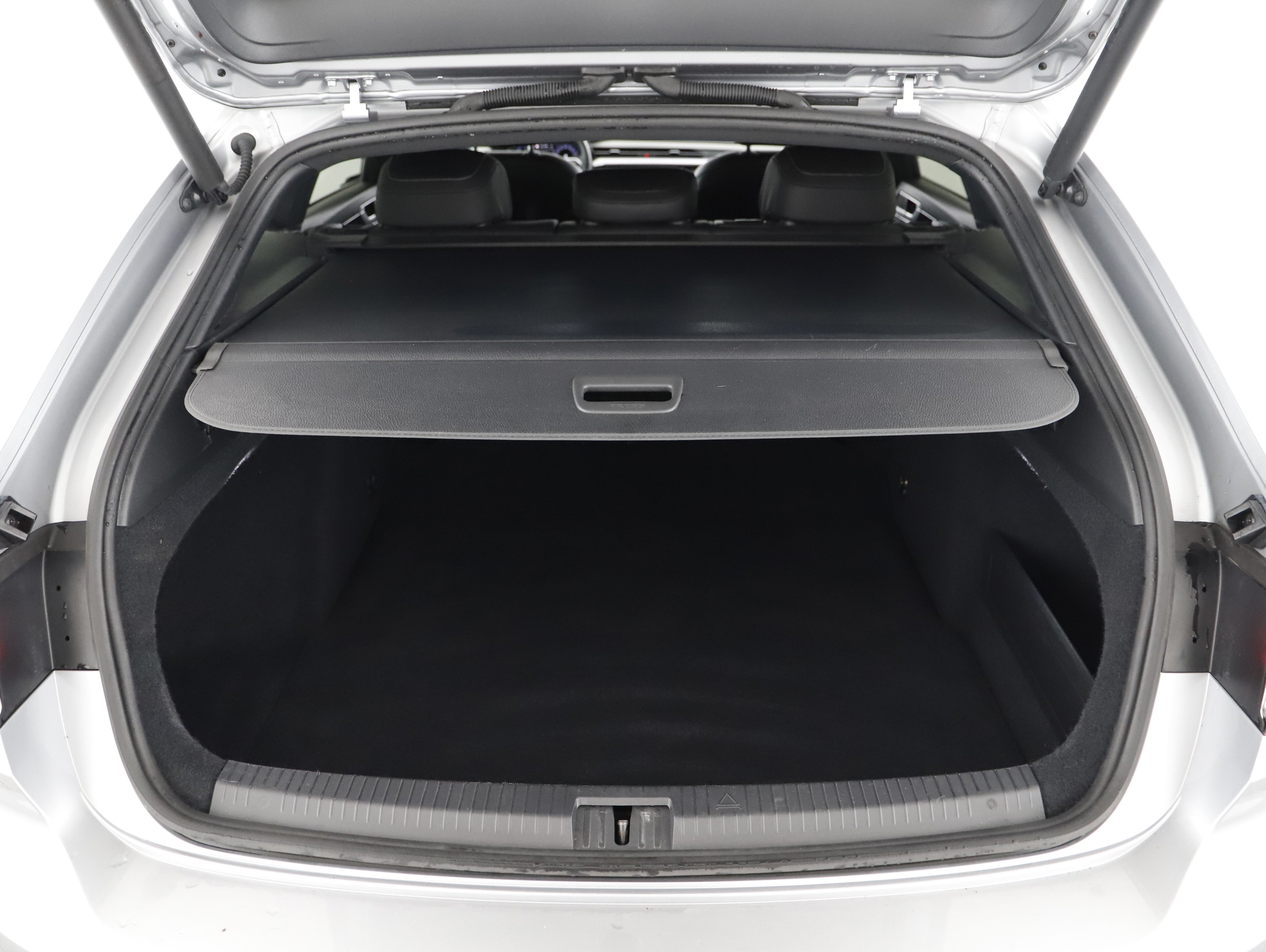 VW Arteon Shooting Brake 2.0 TDI 4Motion R-Line | Bild 23 von 31