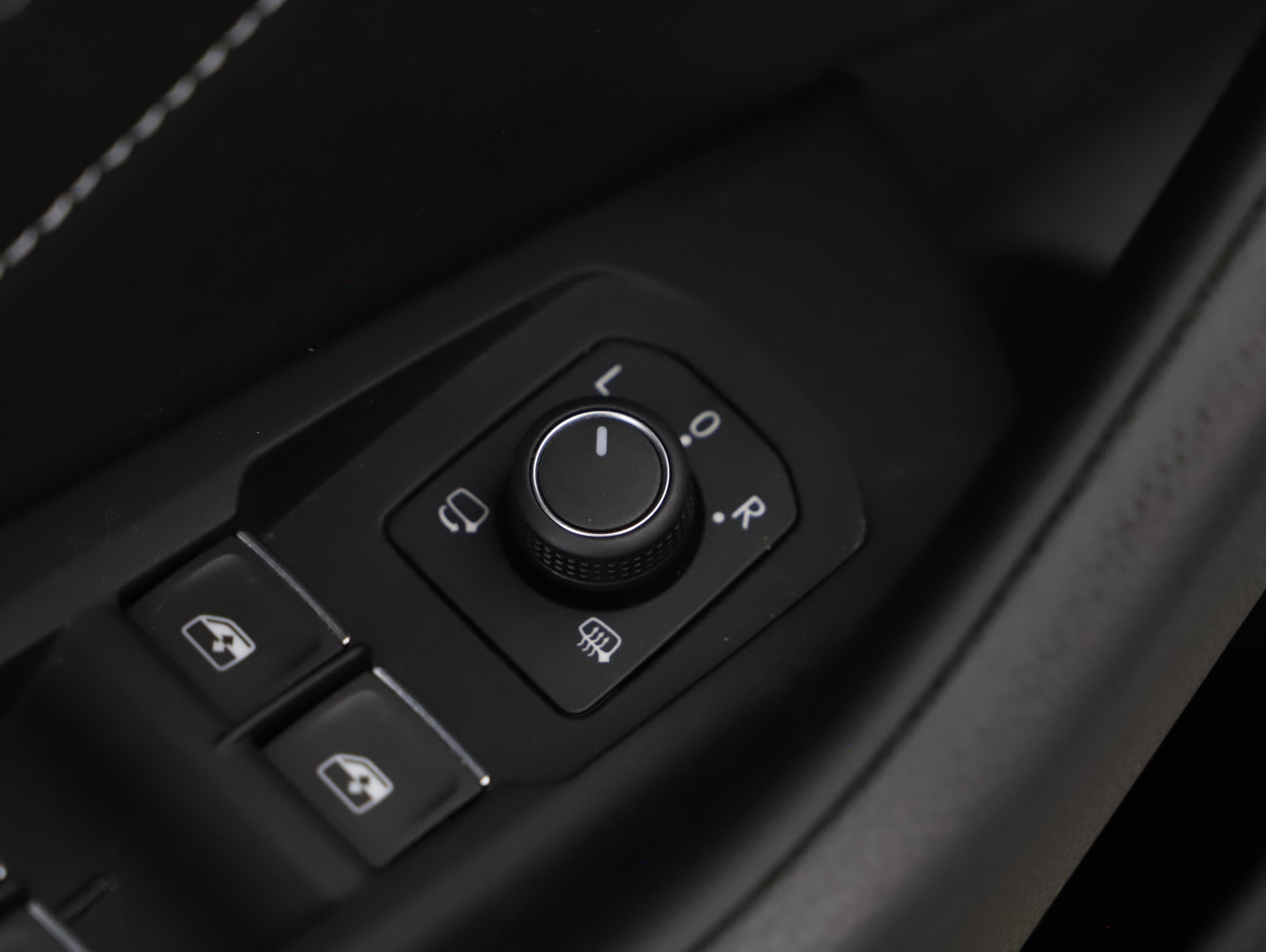 VW Arteon Shooting Brake 2.0 TDI 4Motion R-Line | Bild 9 von 31