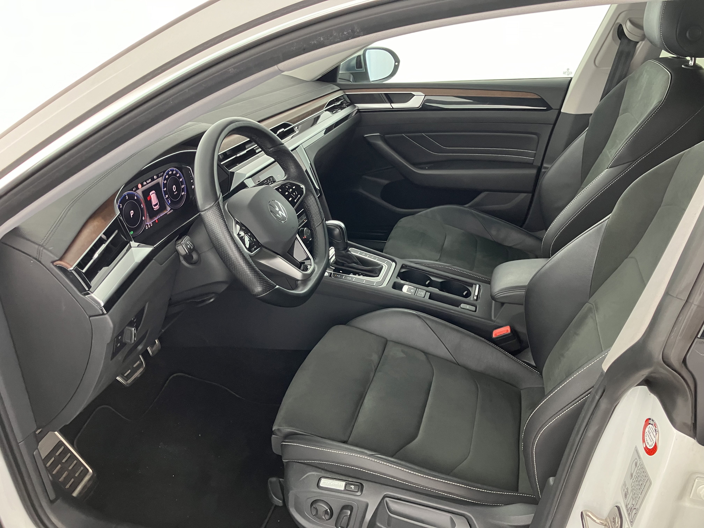 VW Arteon Shooting Brake 2.0 TDI  Elegance | Bild 8 von 26