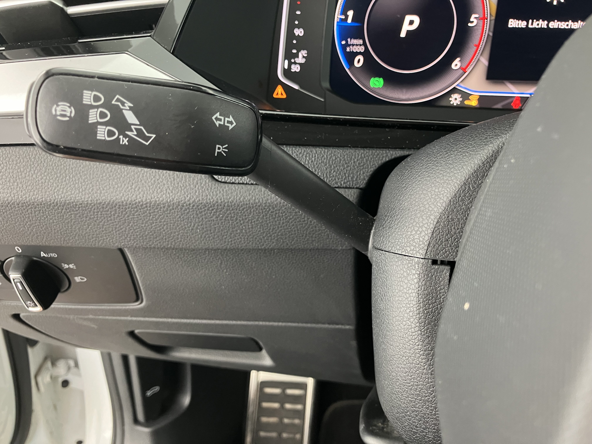 VW Arteon Shooting Brake 2.0 TDI  Elegance | Bild 12 von 26