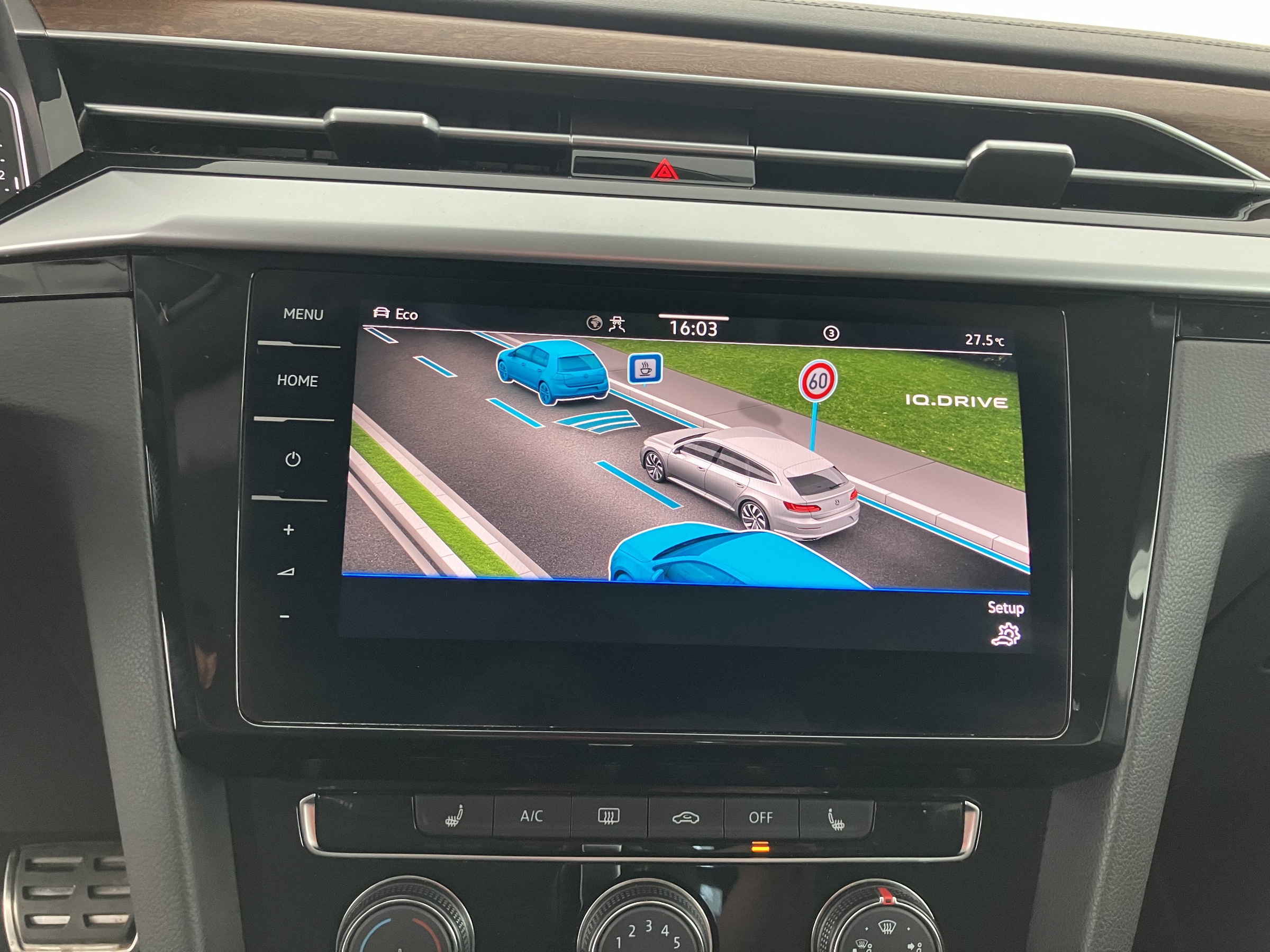 VW Arteon Shooting Brake 2.0 TDI  Elegance | Bild 19 von 26