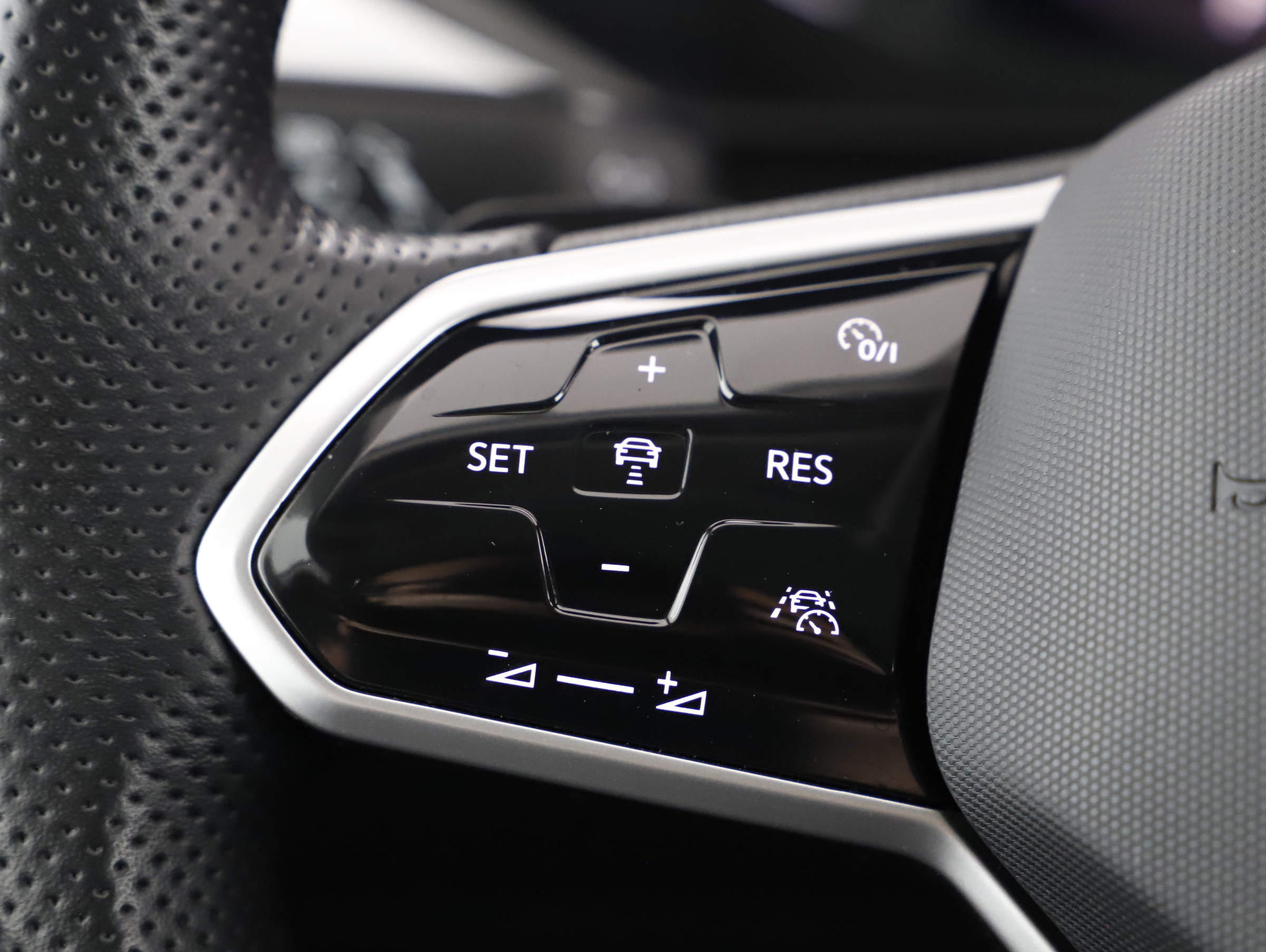 VW Arteon SB 2.0TDI Eleg DSG | Bild 9 von 24