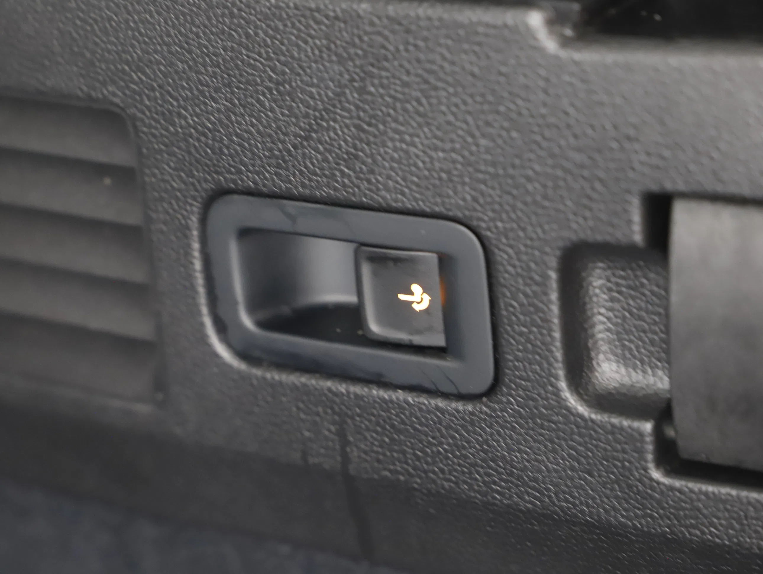 VW Arteon SB 2.0TDI Eleg DSG | Bild 21 von 24