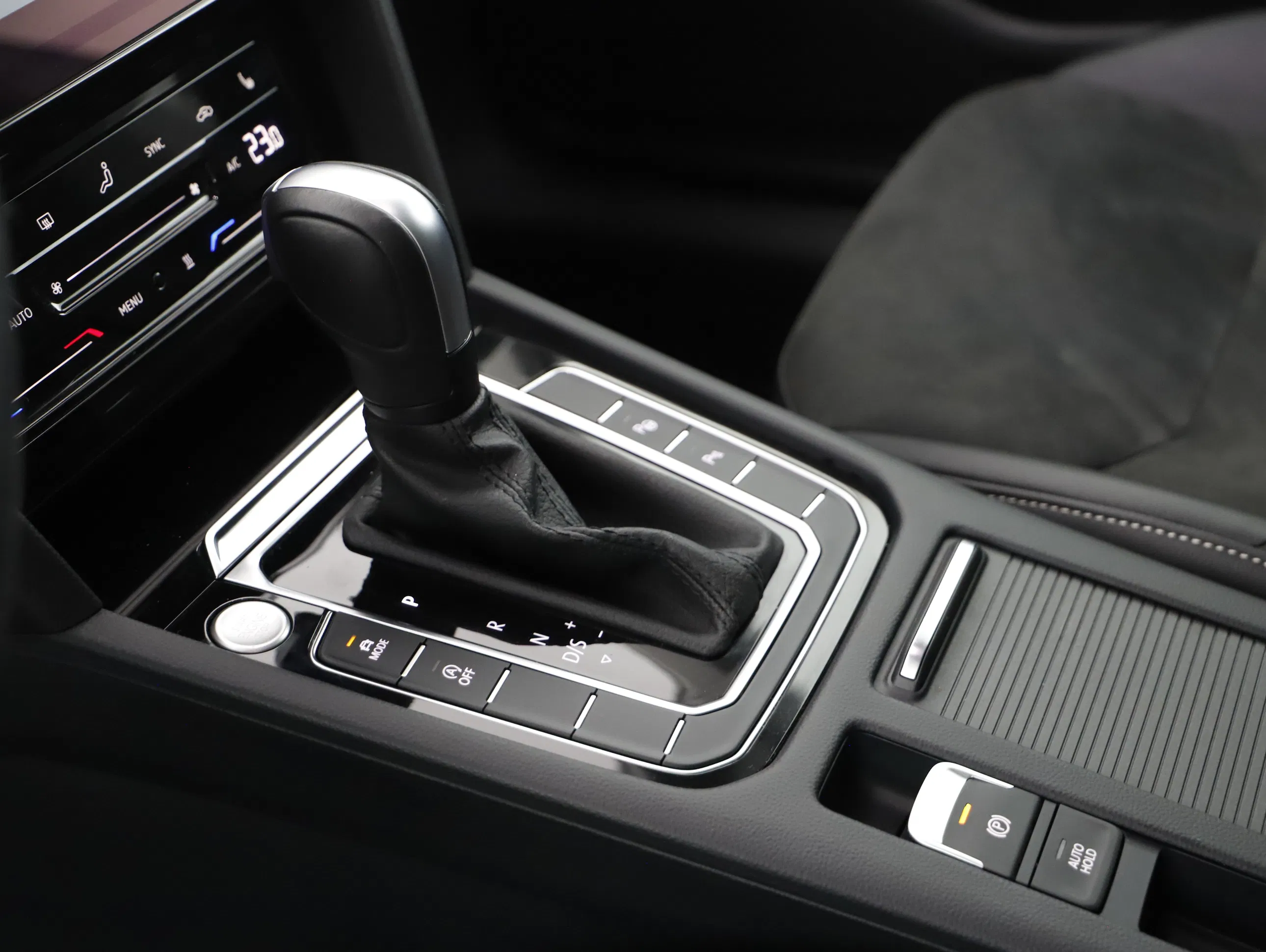 VW Arteon SB 2.0TDI Eleg DSG | Bild 13 von 24