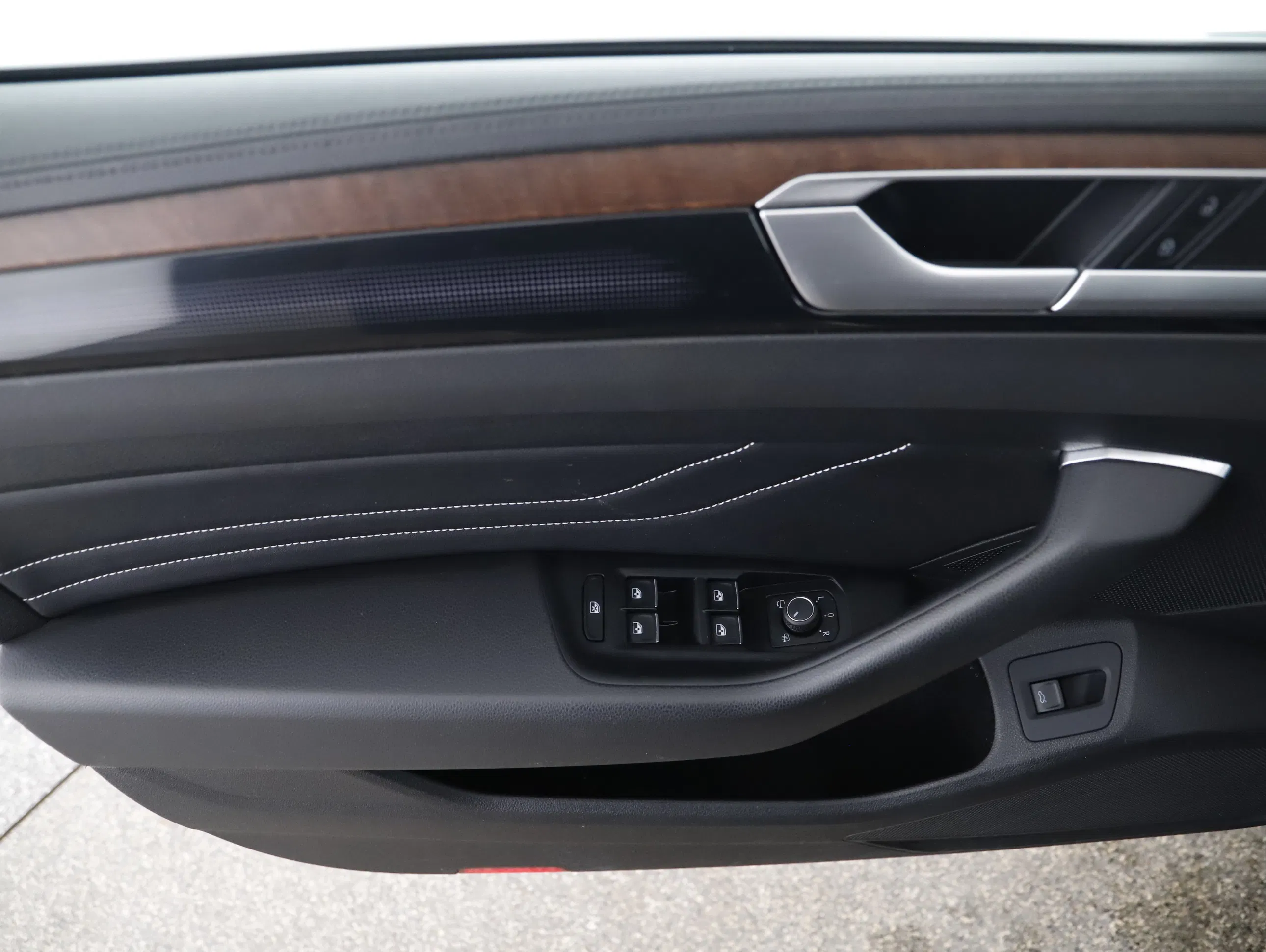 VW Arteon Shooting Brake 2.0 TDI 4Motion Elegance | Bild 4 von 22