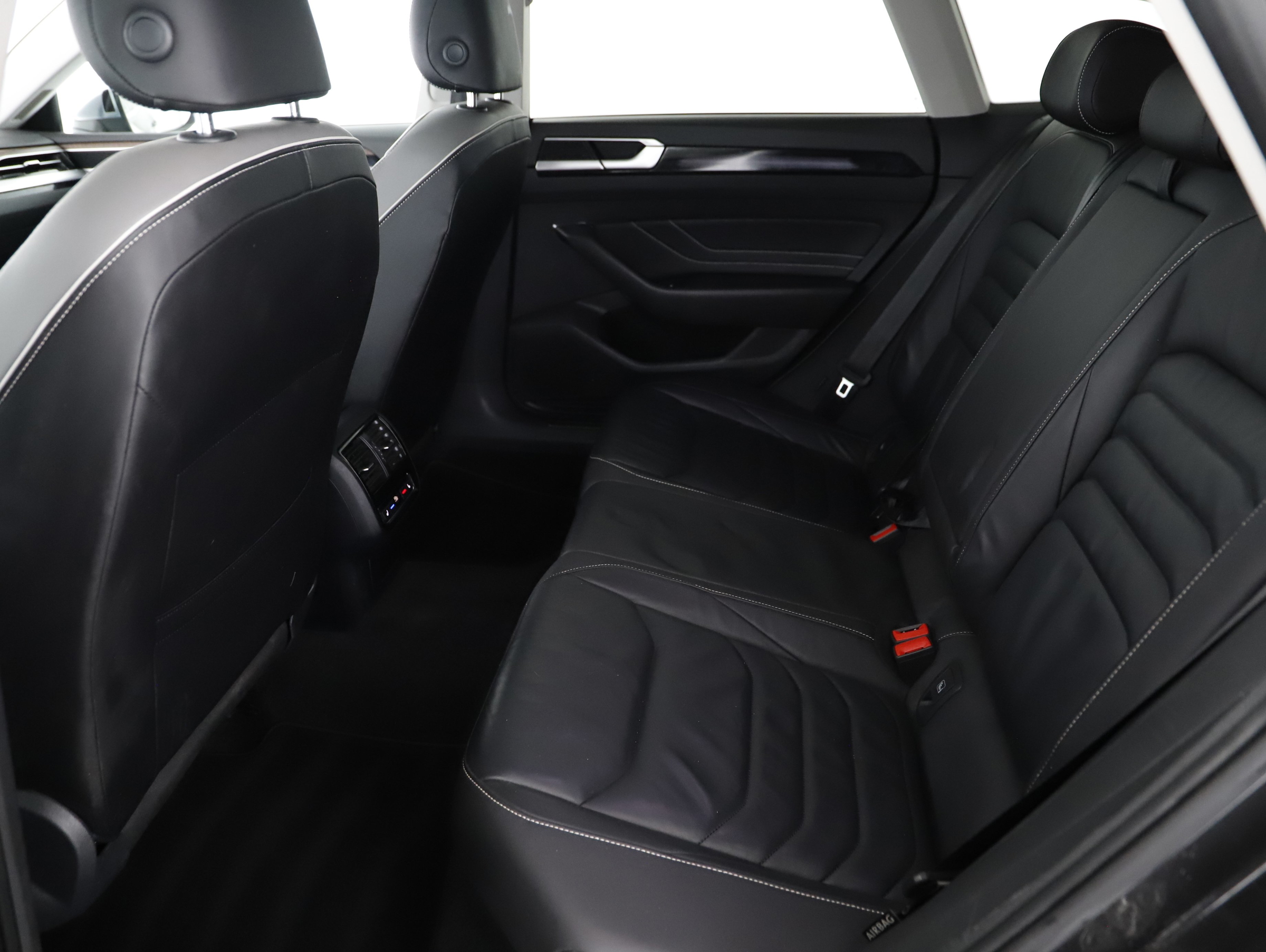 VW Arteon Shooting Brake 2.0 TDI 4Motion Elegance | Bild 18 von 22