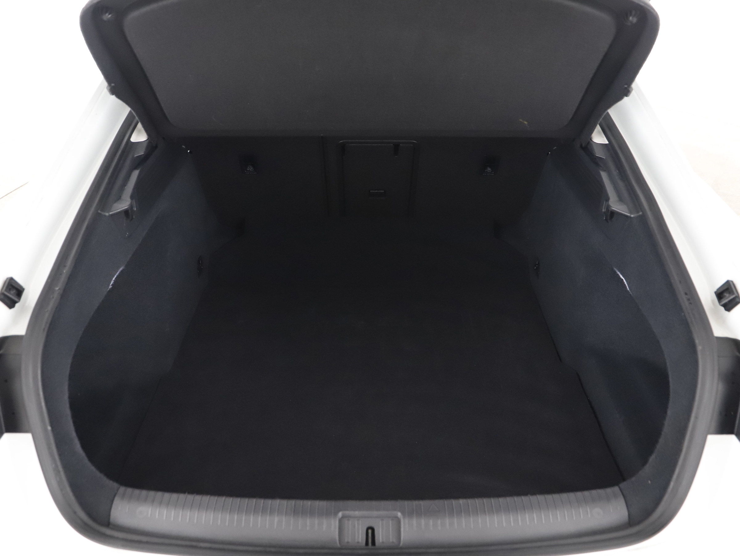 VW Arteon 2.0 TDI Eleg. DSG | Bild 19 von 21