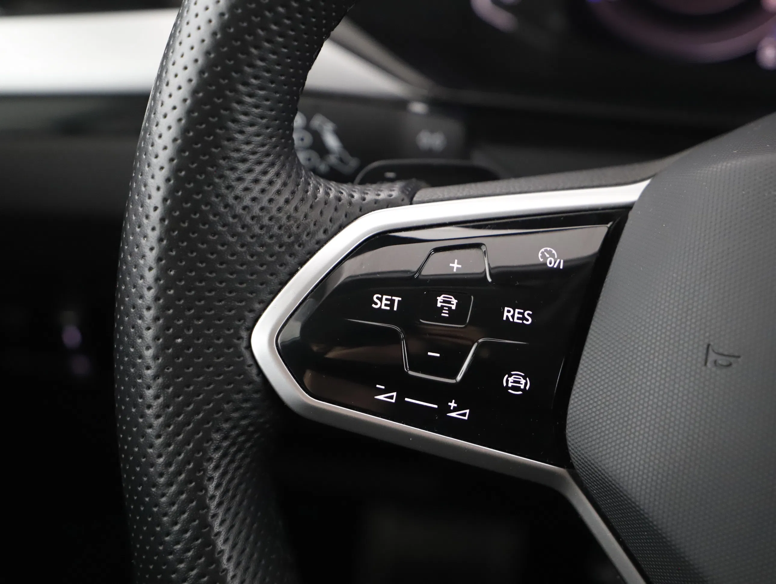 VW Arteon 2.0 TDI Eleg. DSG | Bild 10 von 21