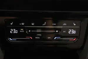 VW Arteon Shooting Brake 2.0 TDI 4Motion Elegance | Thumbnail 14 von 26