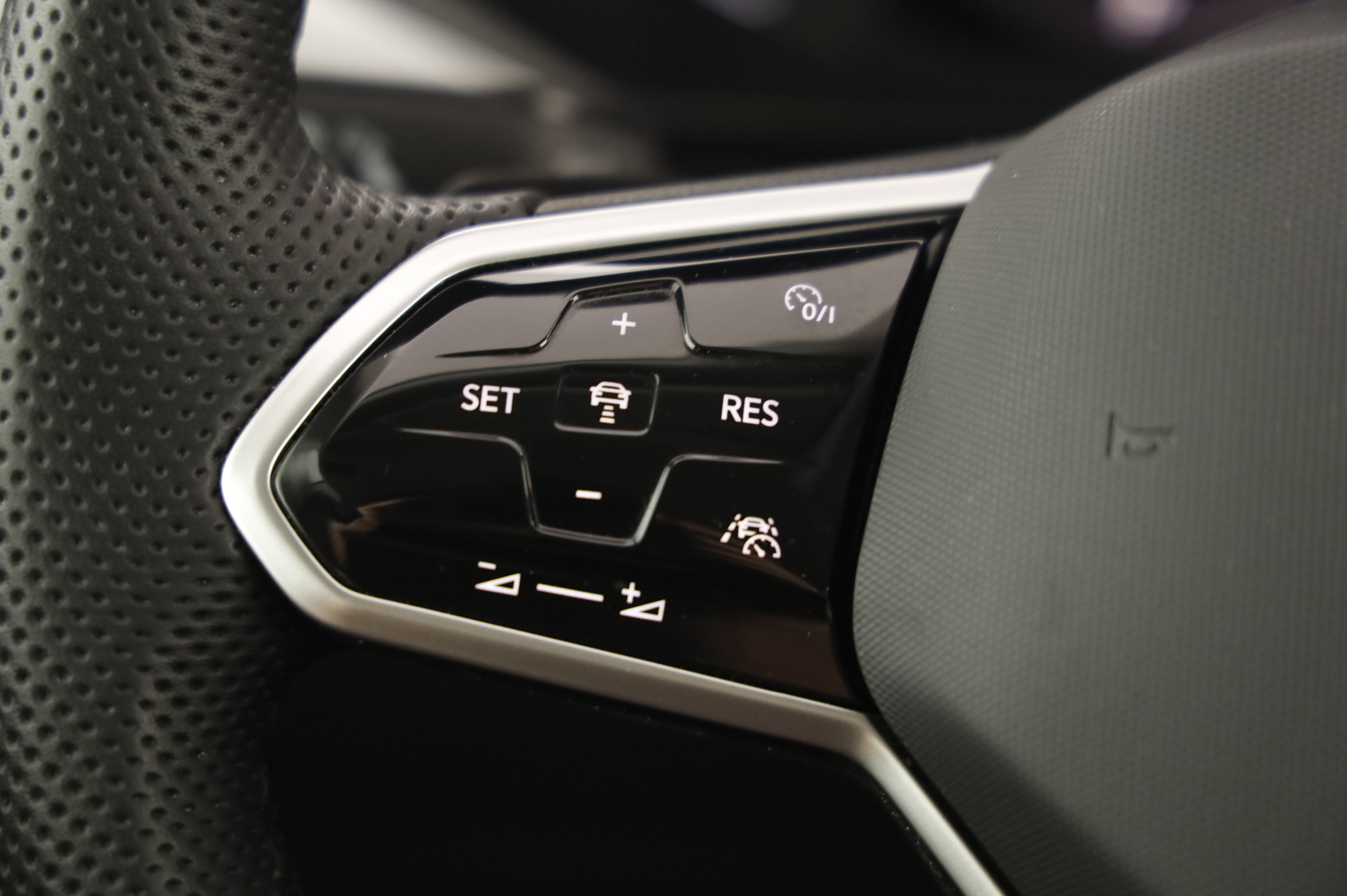 VW Arteon Shooting Brake 2.0 TDI 4Motion Elegance | Bild 16 von 26