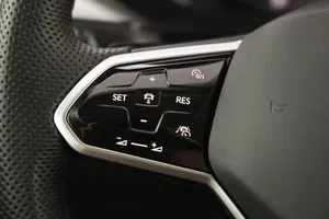 VW Arteon Shooting Brake 2.0 TDI 4Motion Elegance | Thumbnail 16 von 26