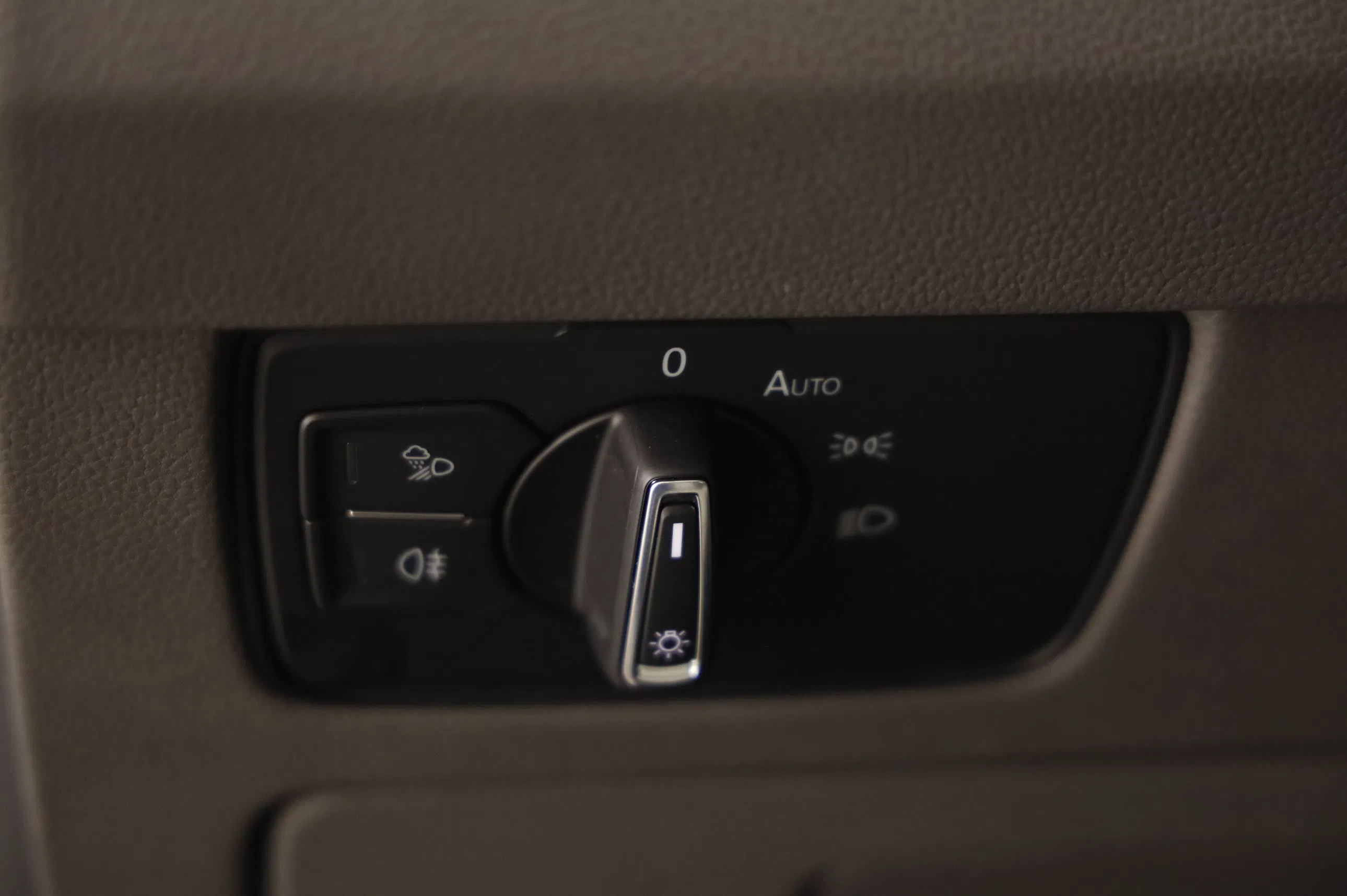 VW Arteon Shooting Brake 2.0 TDI 4Motion Elegance | Bild 17 von 26