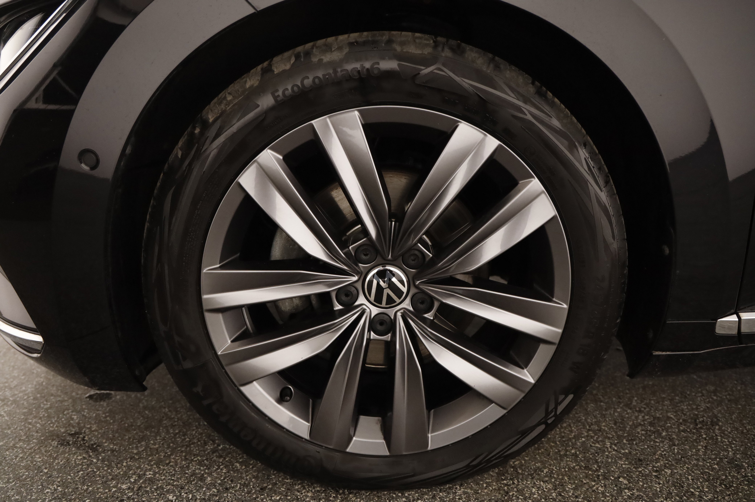 VW Arteon Shooting Brake 2.0 TDI 4Motion Elegance | Bild 24 von 26