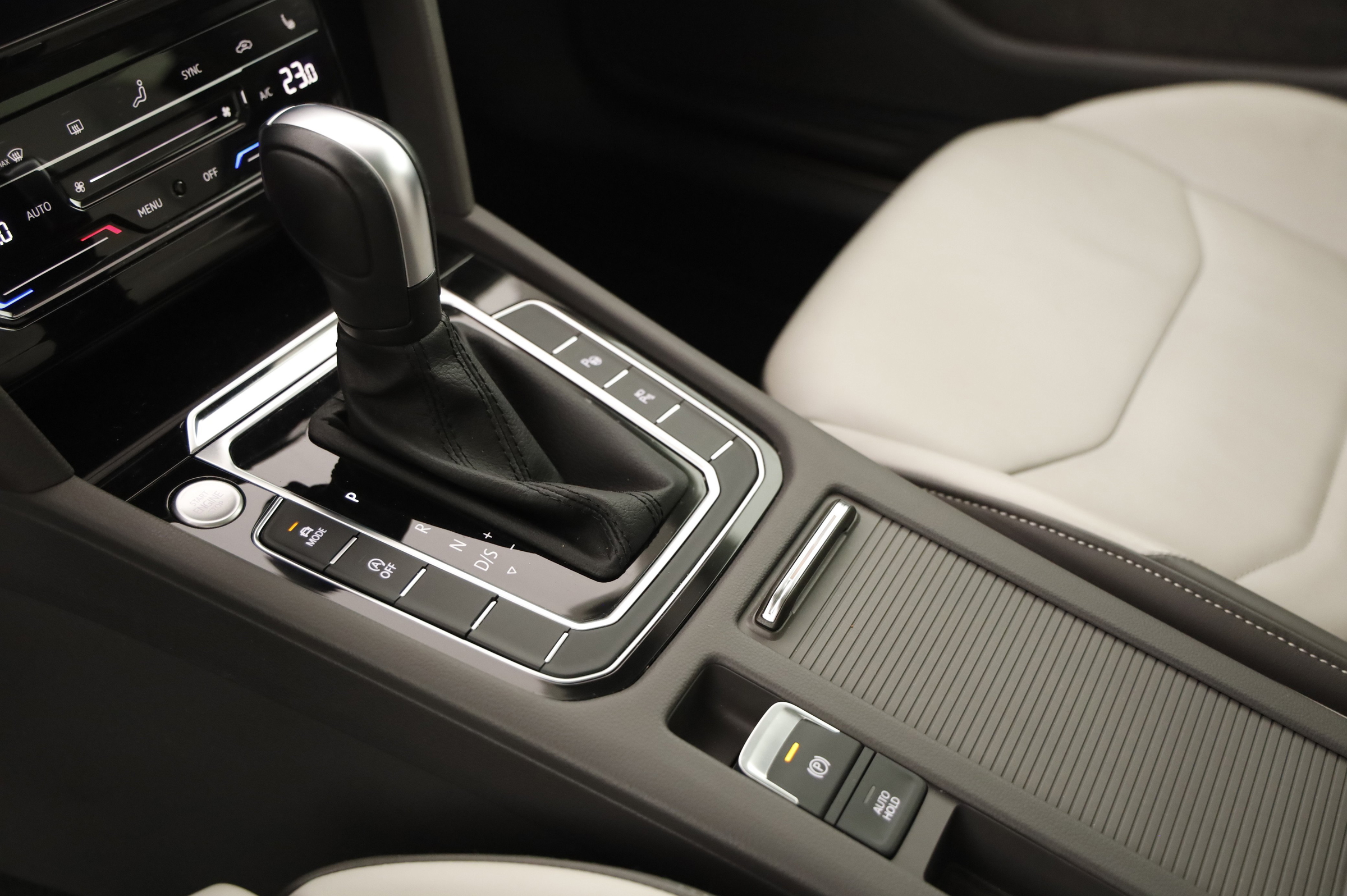 VW Arteon Shooting Brake 2.0 TDI 4Motion Elegance | Bild 9 von 26