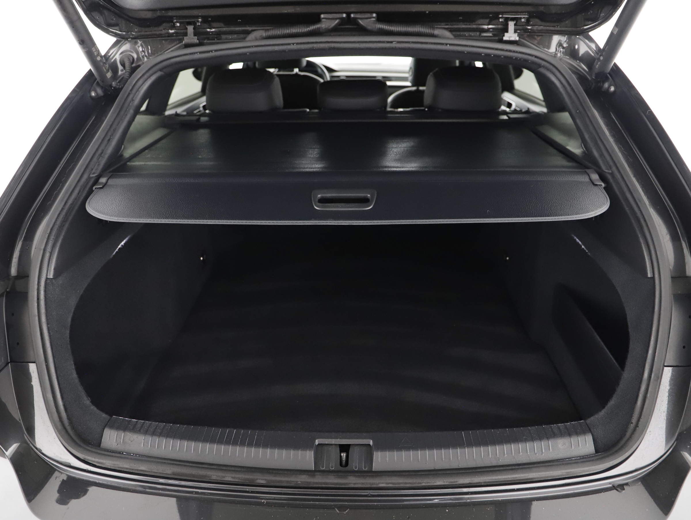 VW Arteon Shooting Brake 2.0 TDI 4Motion R-Line | Bild 25 von 29