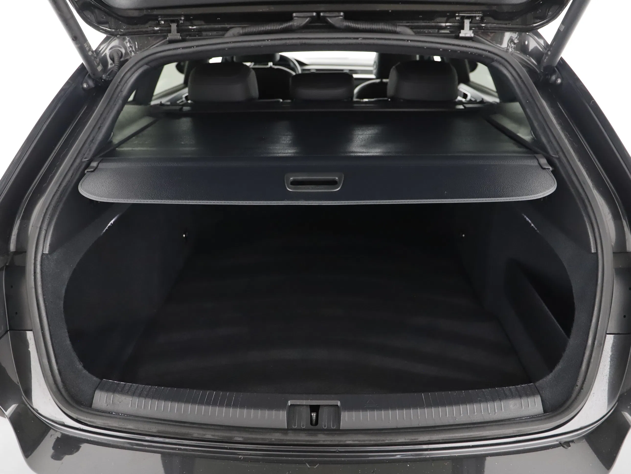 VW Arteon Shooting Brake 2.0 TDI 4Motion R-Line | Bild 25 von 29