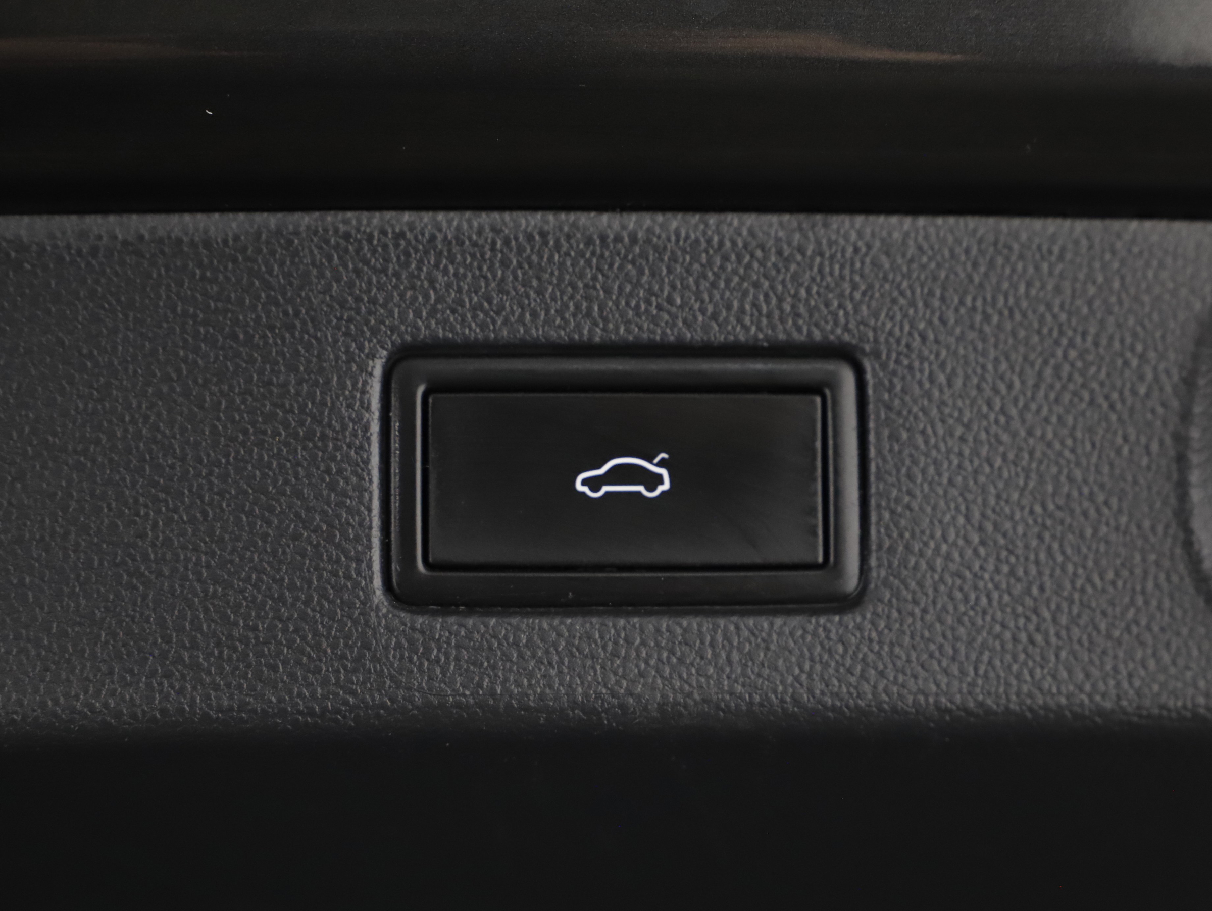 VW Arteon Shooting Brake 2.0 TDI 4Motion R-Line | Bild 26 von 29