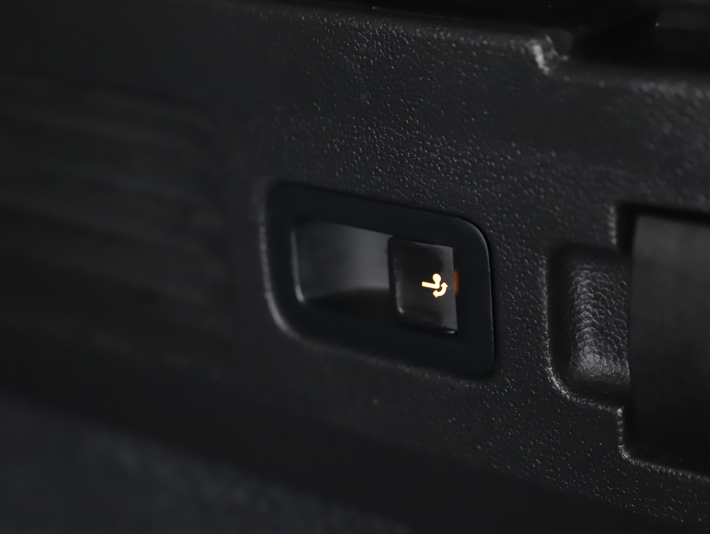 VW Arteon Shooting Brake 2.0 TDI 4Motion R-Line | Bild 27 von 29