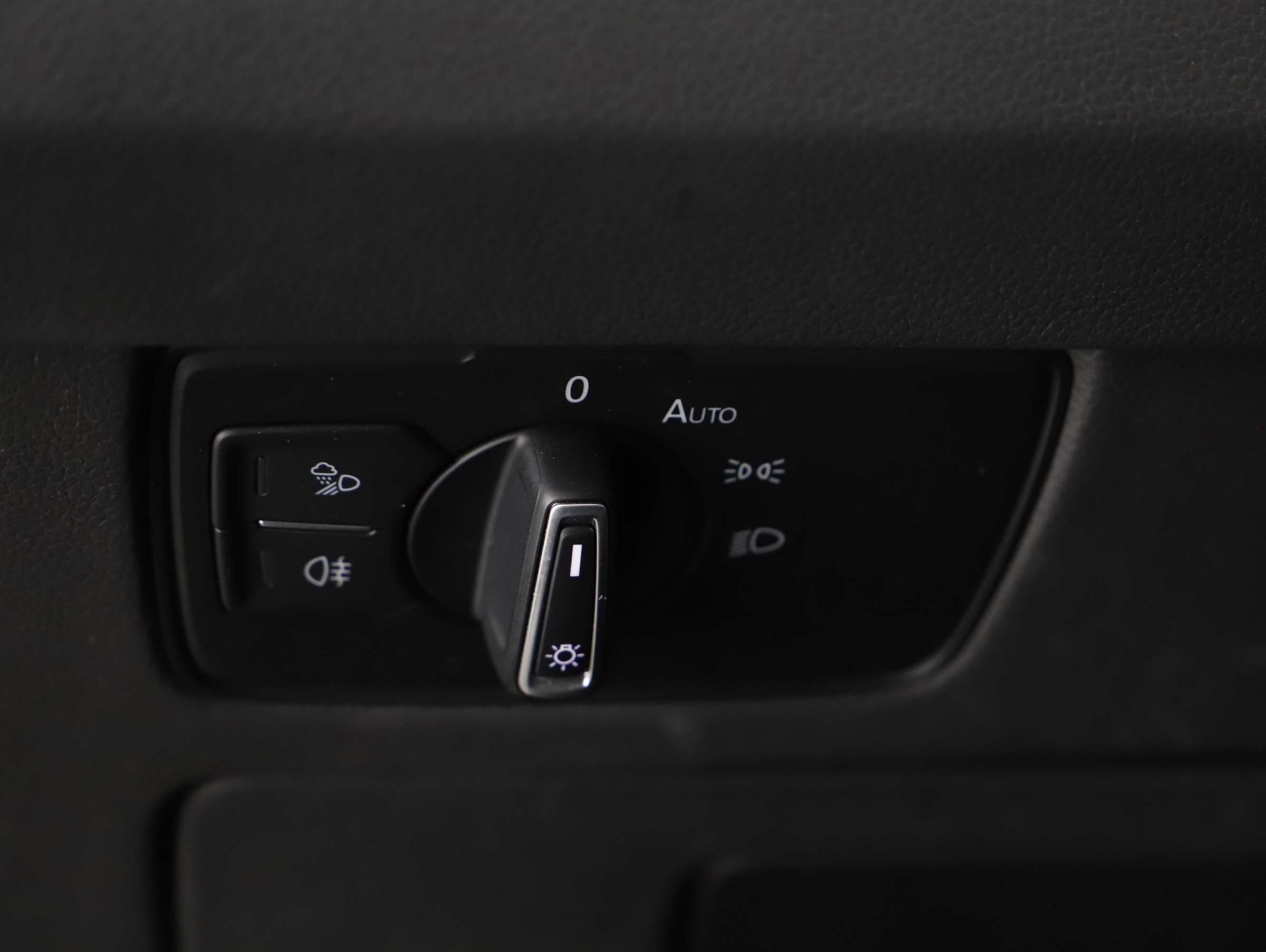 VW Arteon Shooting Brake 2.0 TDI Elegance | Bild 13 von 23