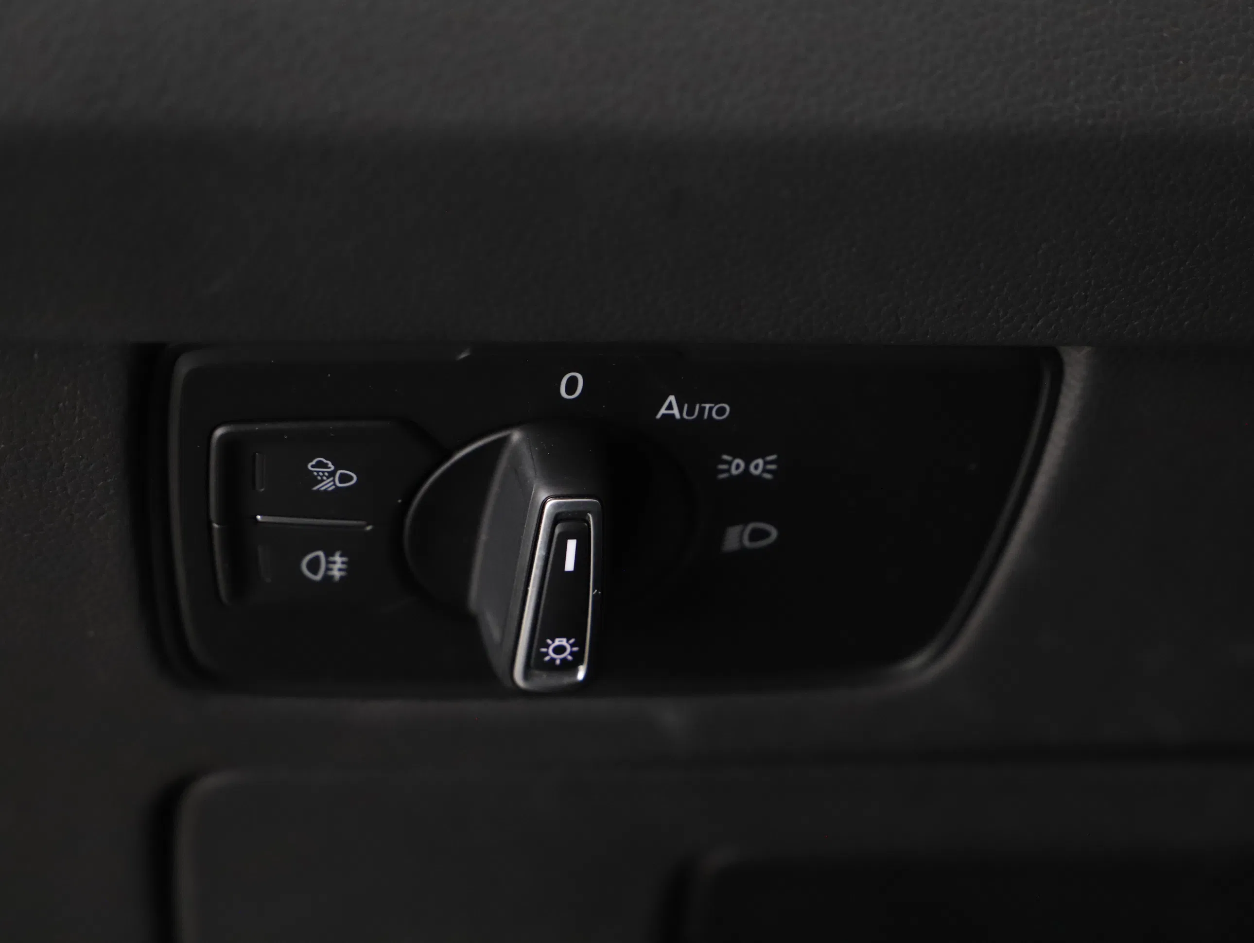 VW Arteon Shooting Brake 2.0 TDI Elegance | Bild 13 von 23