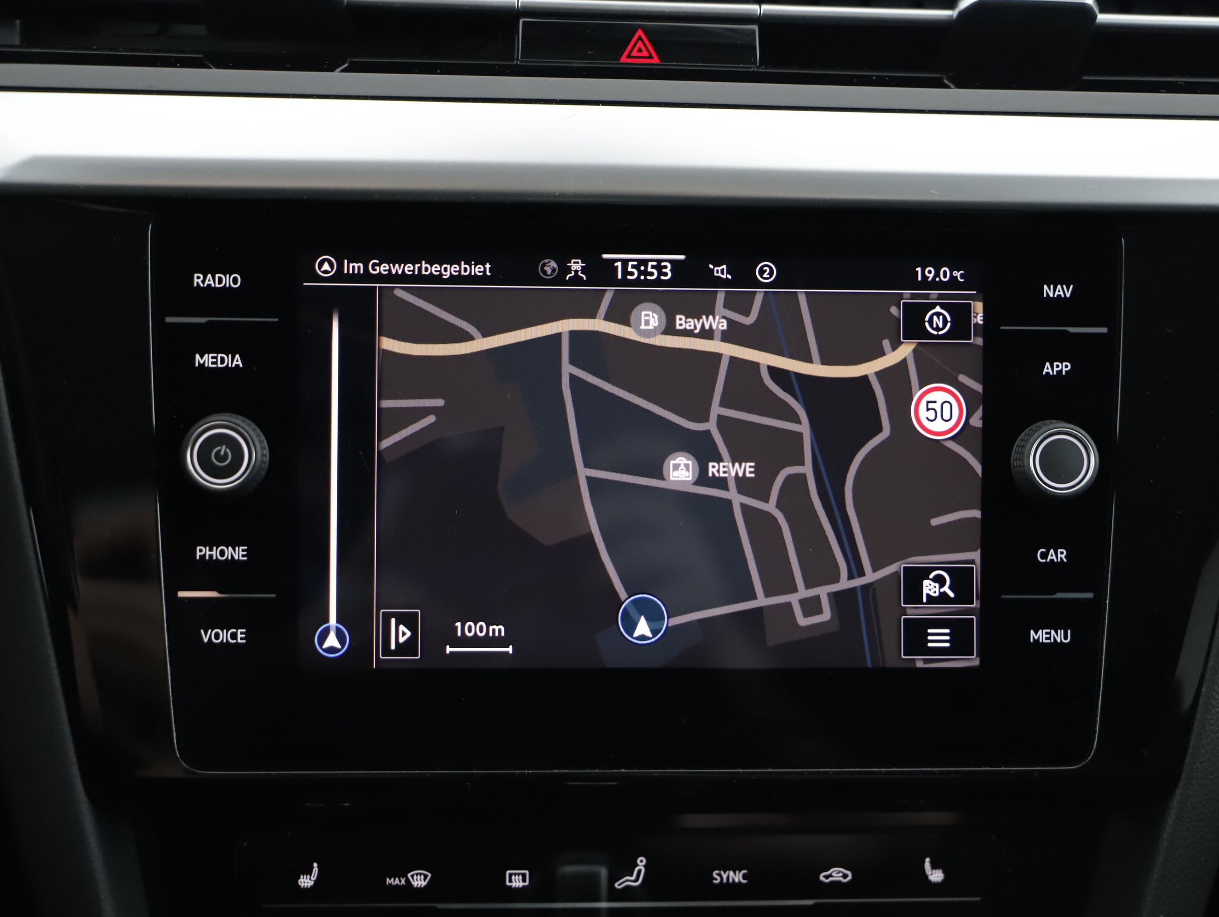 VW Arteon 2.0 TDI | Bild 8 von 21