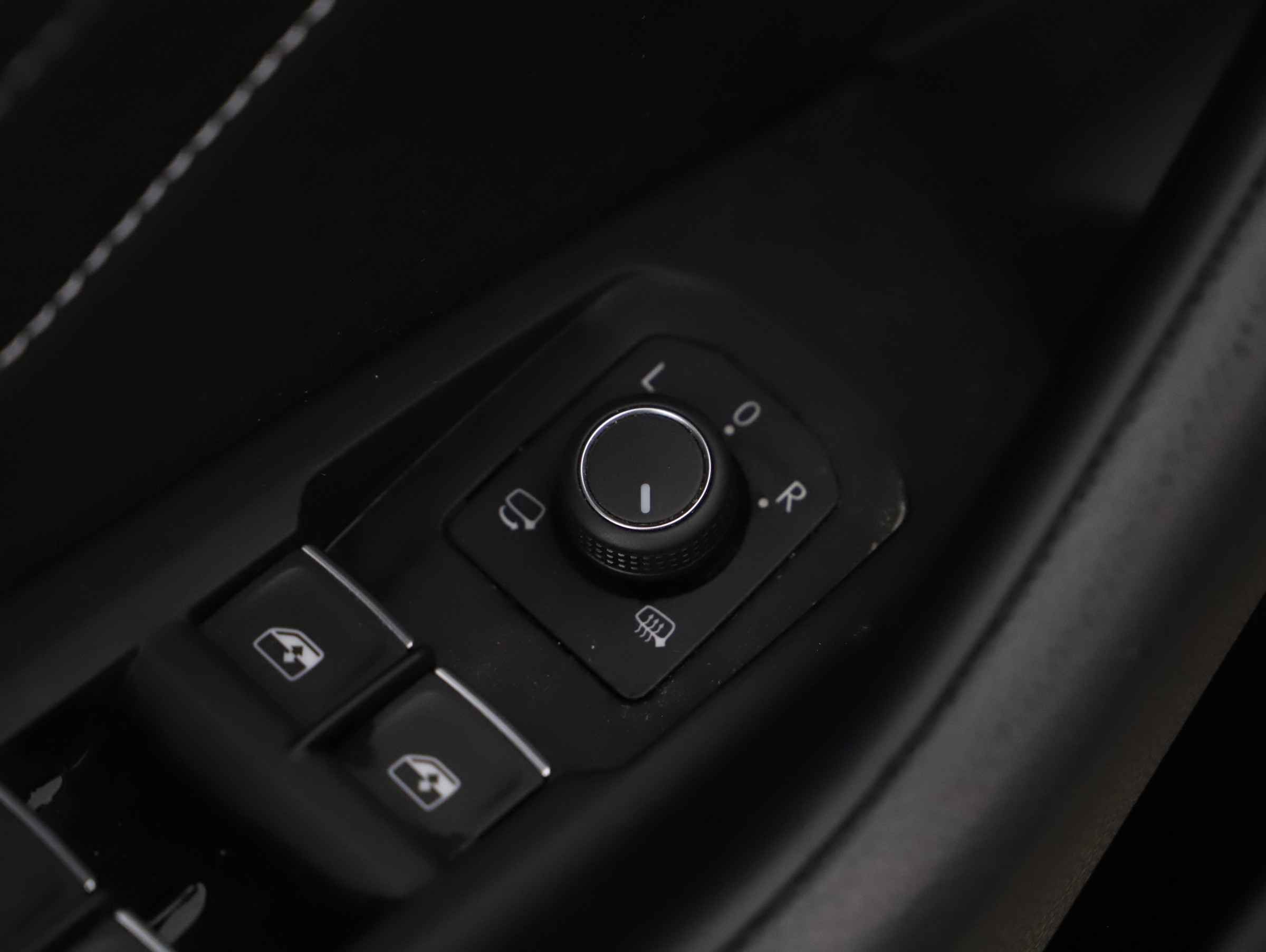 VW Arteon Shooting Brake 2.0 TDI  Elegance | Bild 12 von 30