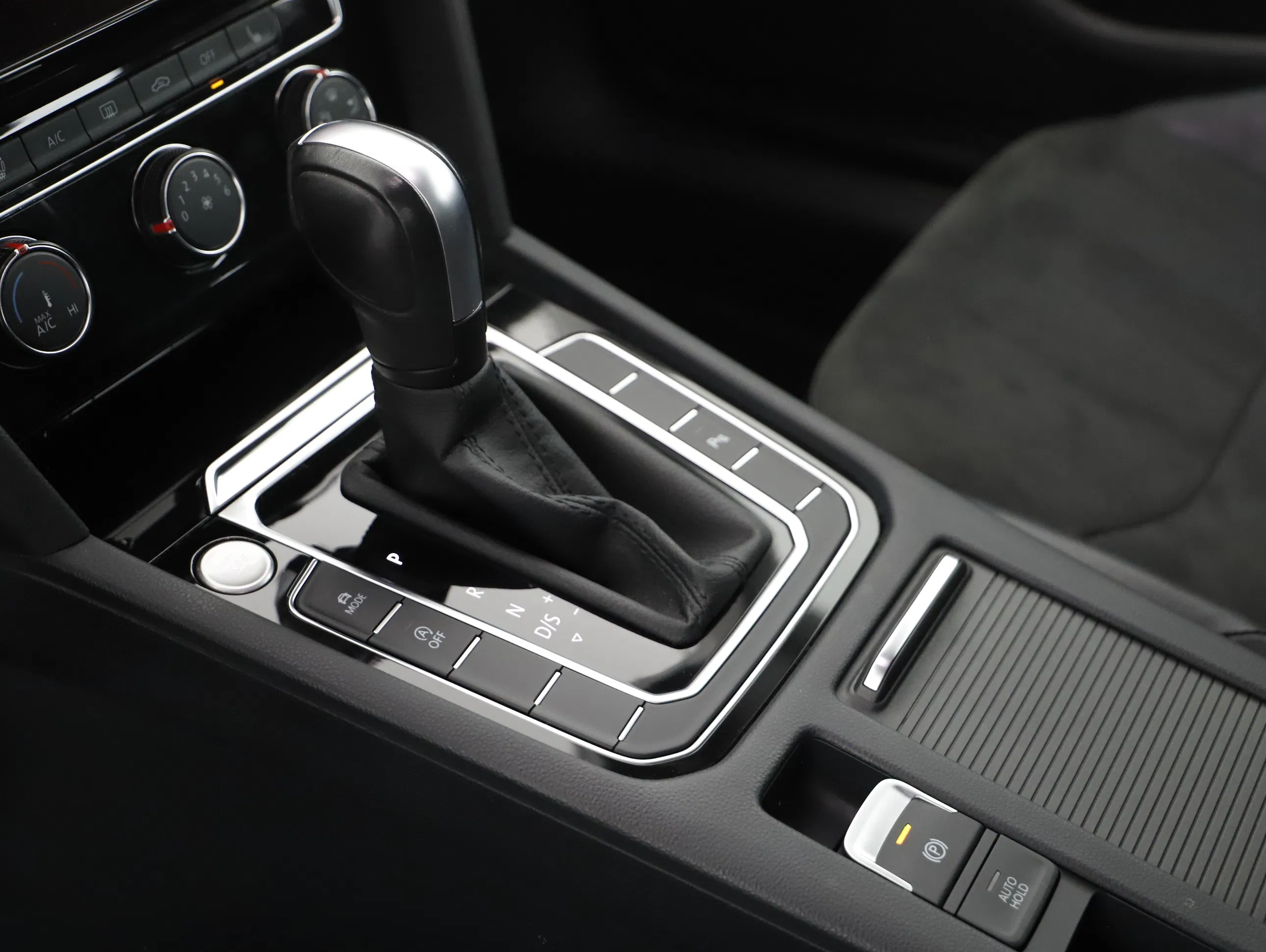 VW Arteon Shooting Brake 2.0 TDI Elegance | Bild 24 von 30