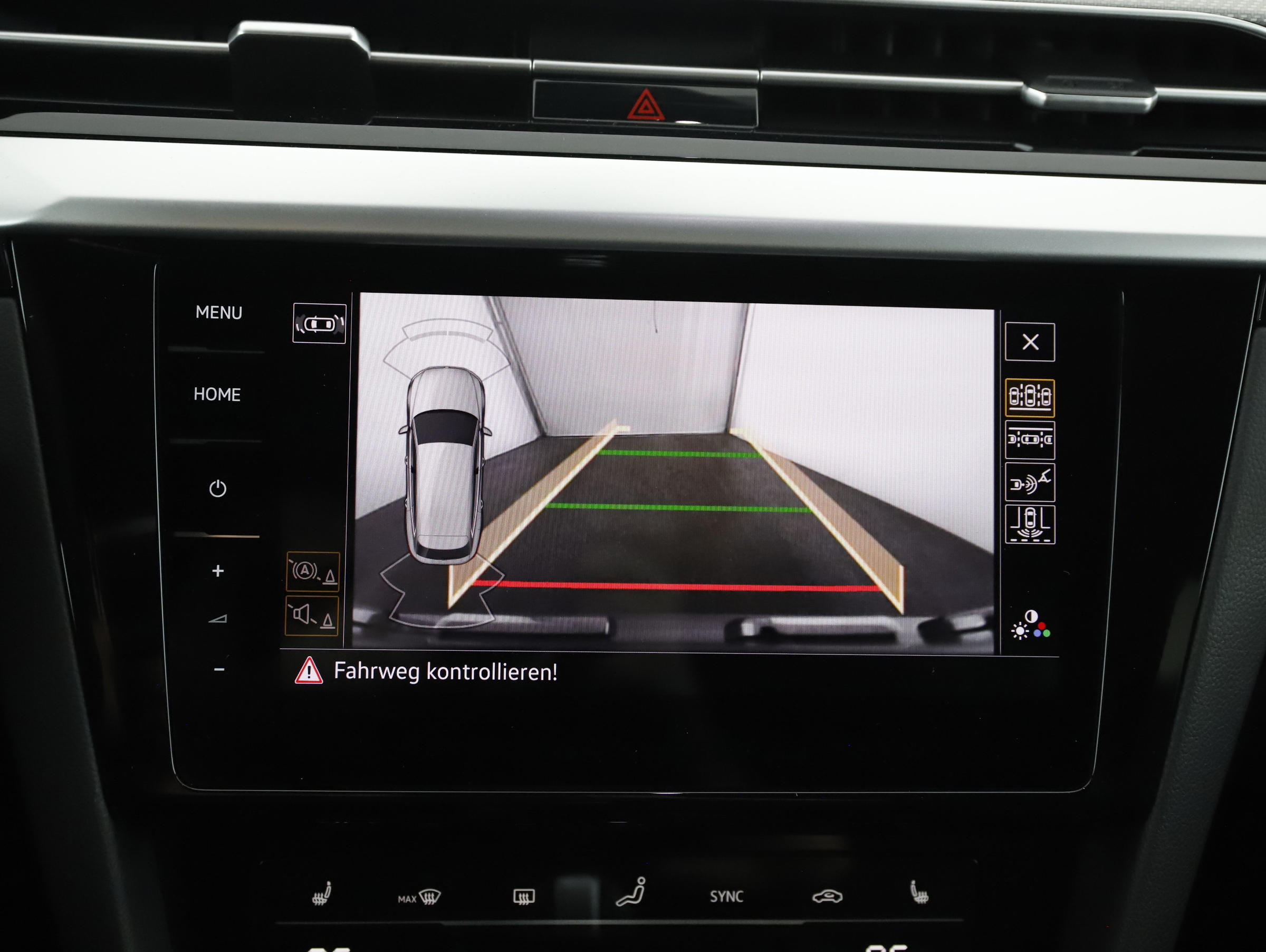 VW Arteon Shooting Brake 2.0 TDI  R-Line | Bild 16 von 25