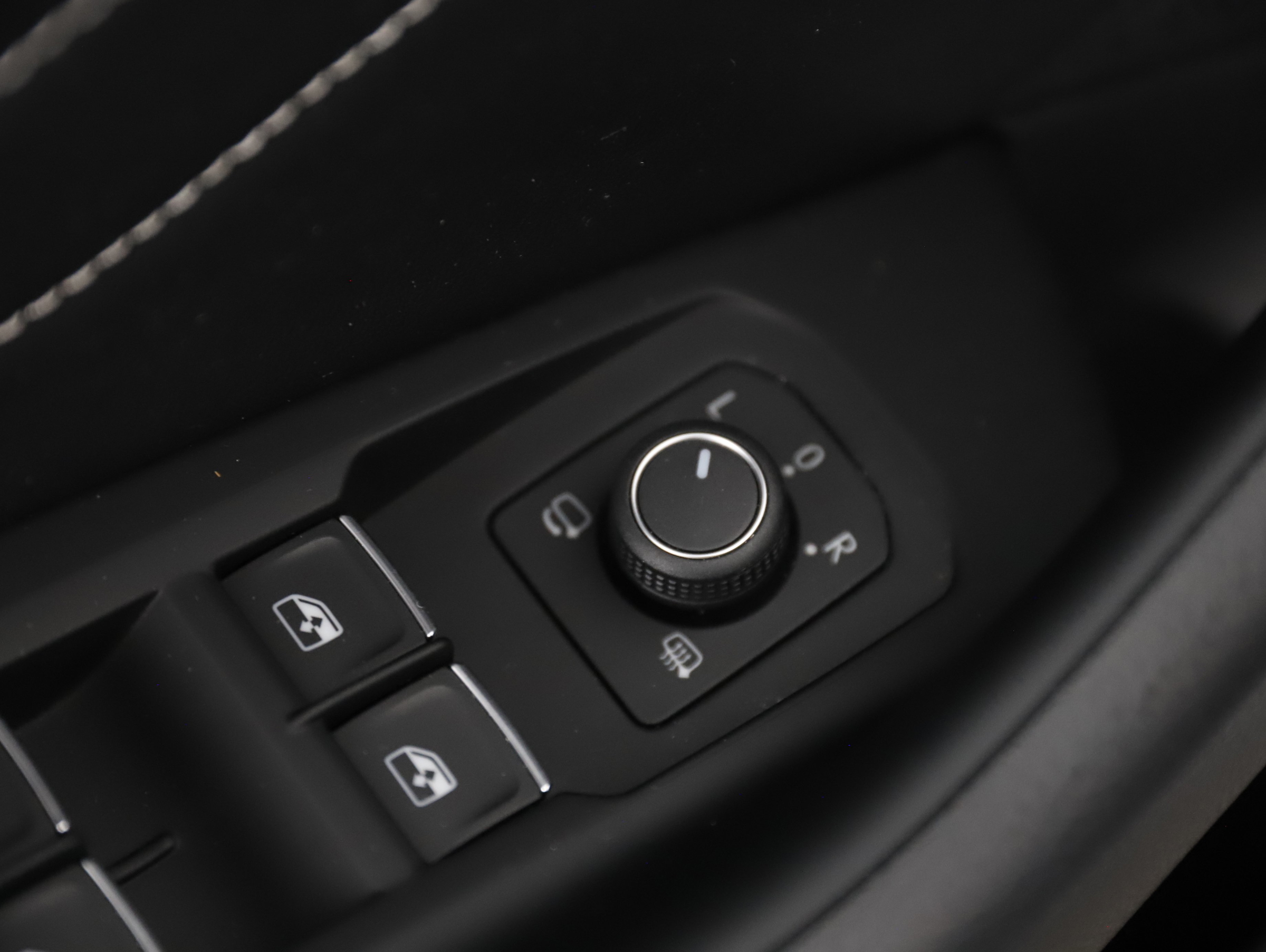 VW Arteon Shooting Brake 2.0 TDI  R-Line | Bild 6 von 25