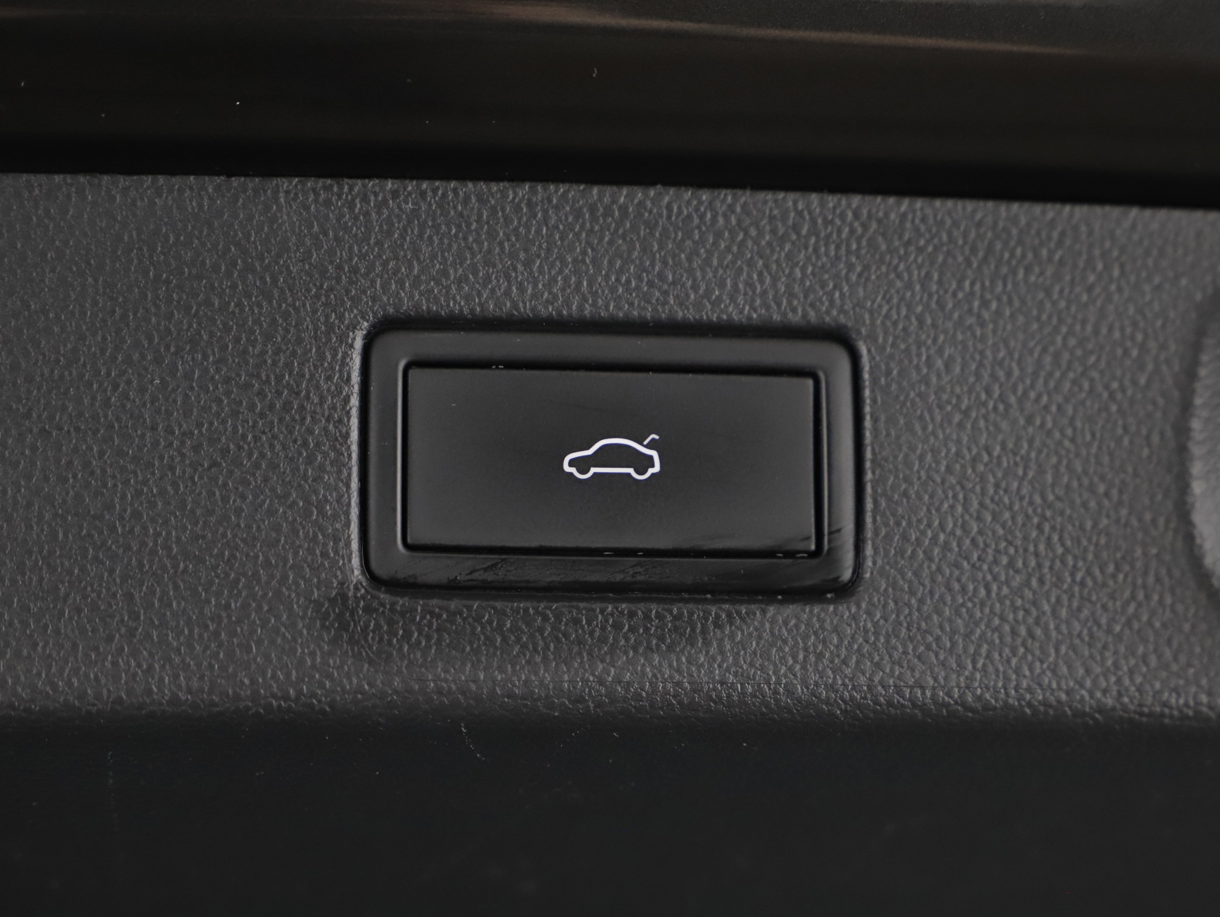 VW Arteon Shooting Brake 2.0 TDI 4Motion R-Line | Bild 17 von 26