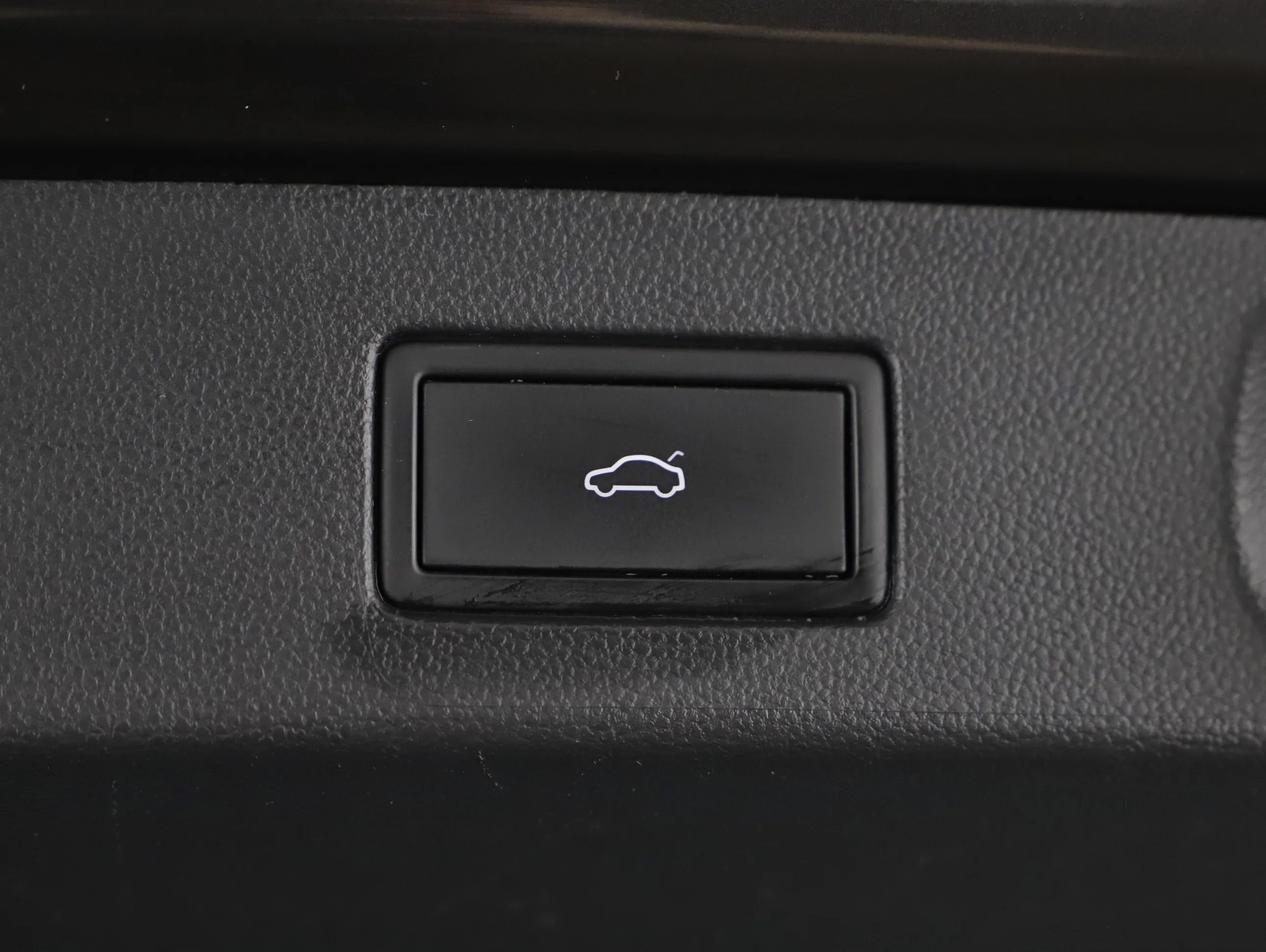 VW Arteon Shooting Brake 2.0 TDI 4Motion R-Line | Bild 17 von 26