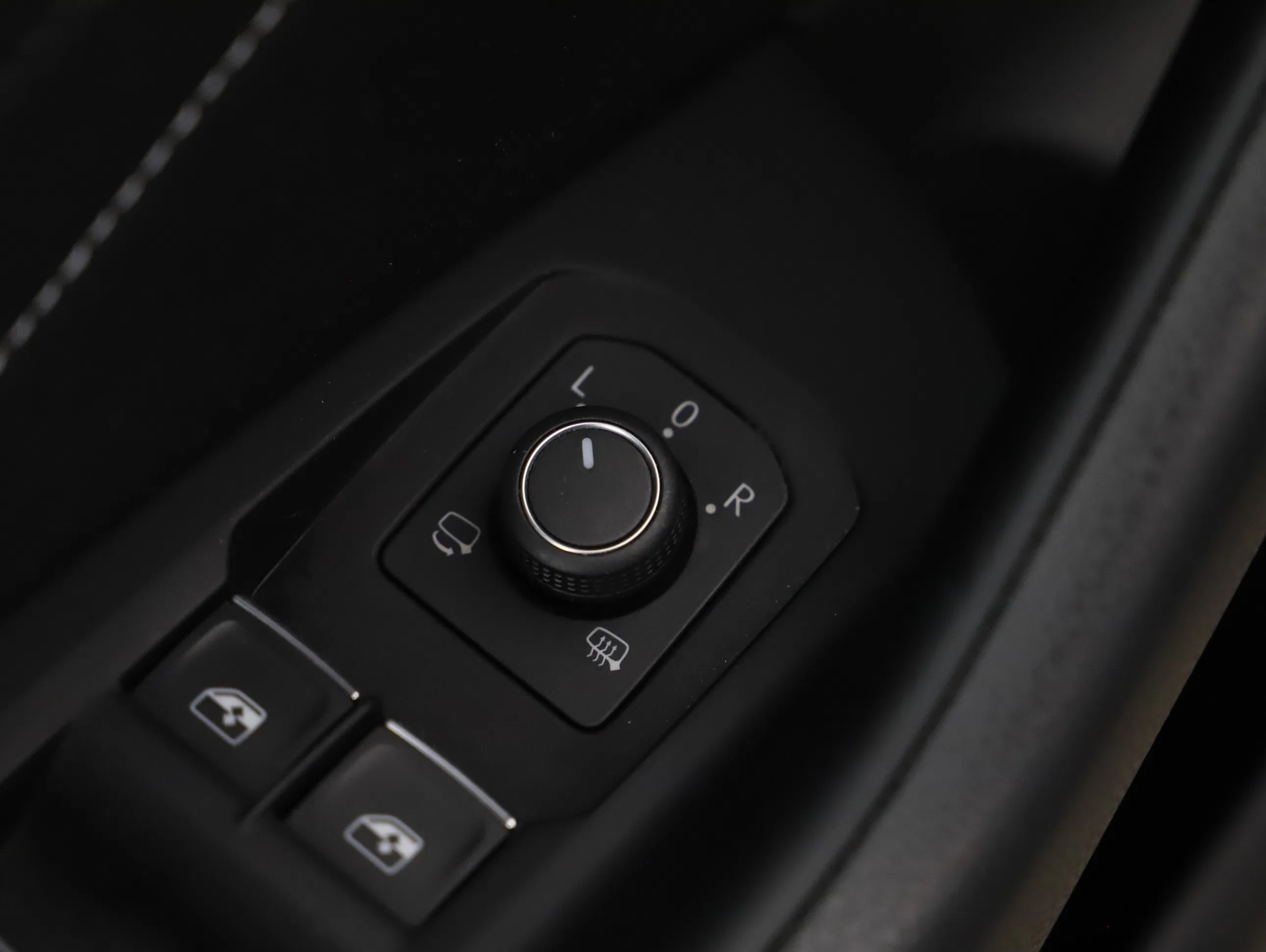 VW Arteon Shooting Brake 2.0 TDI 4Motion R-Line | Bild 15 von 26