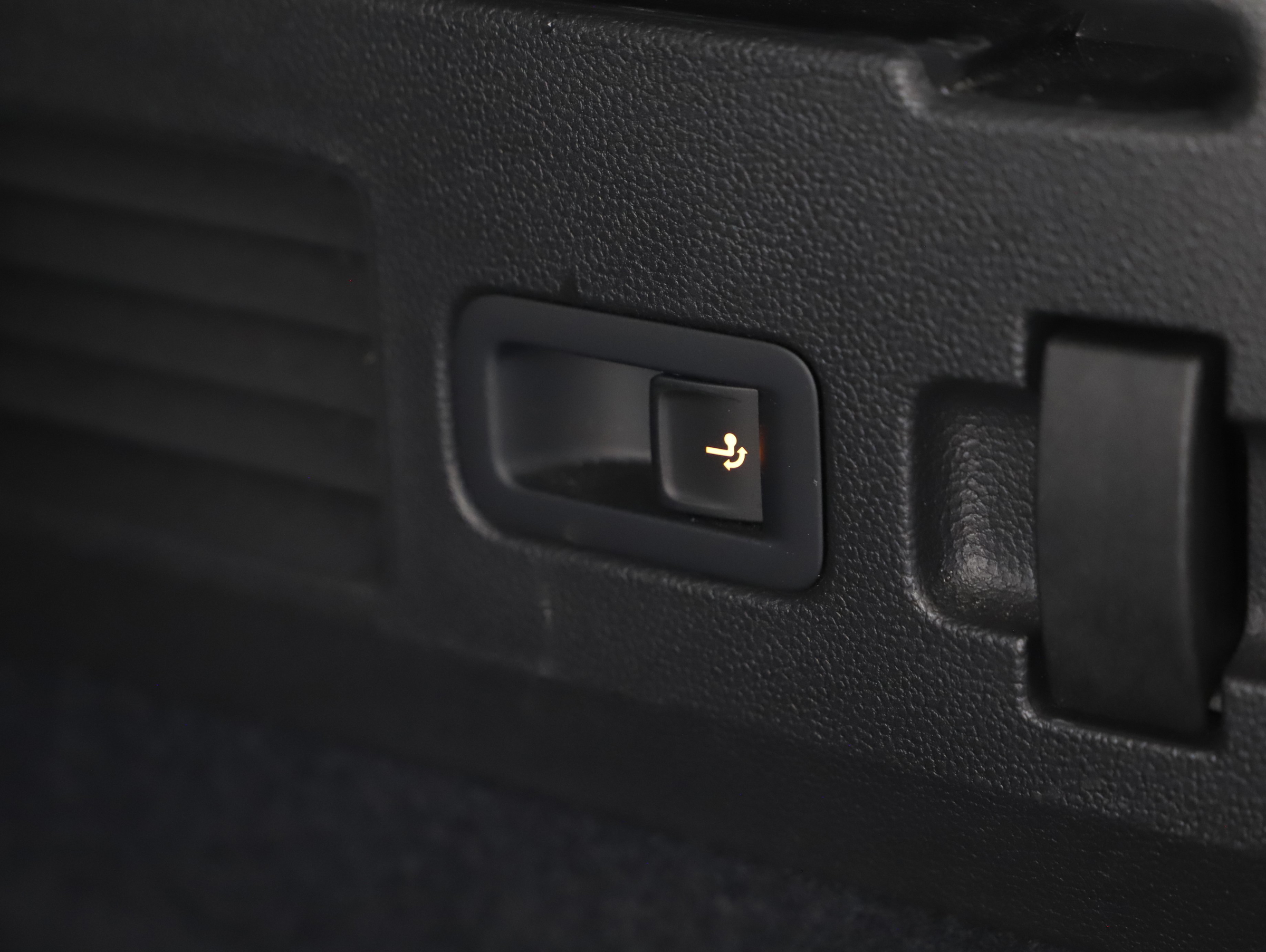 VW Arteon Shooting Brake 2.0 TDI R-Line | Bild 22 von 25