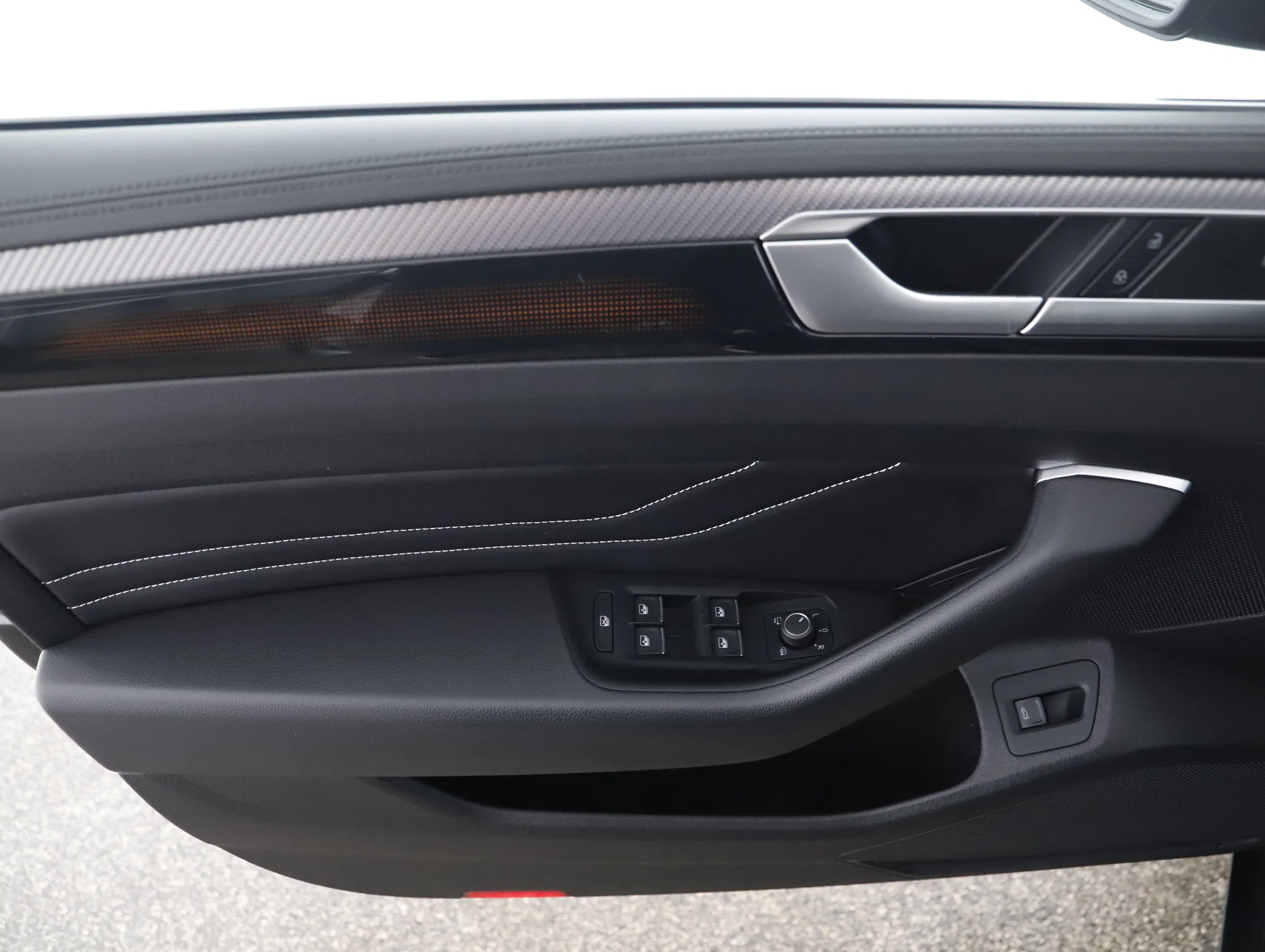 VW Arteon Shooting Brake 2.0 TDI R-Line | Bild 4 von 25