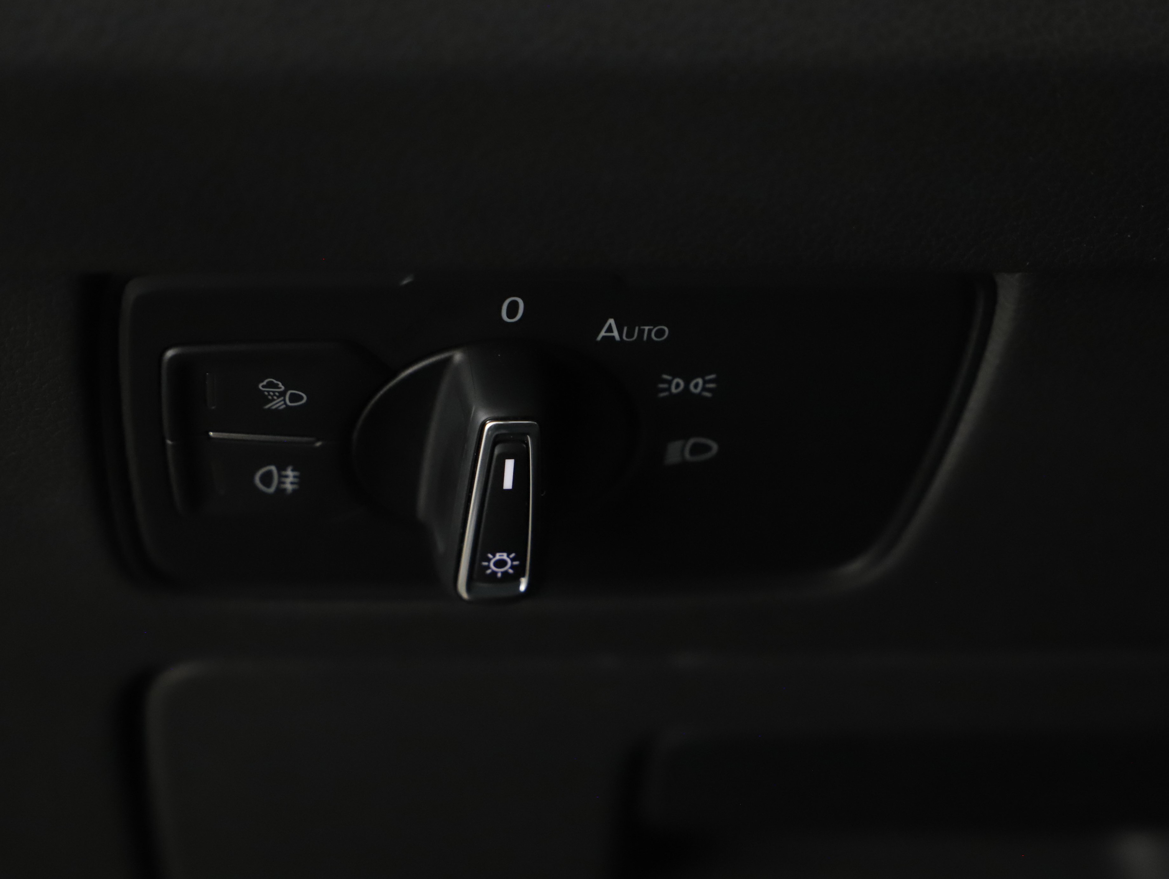 VW Arteon Shooting Brake 2.0 TDI R-Line | Bild 6 von 25