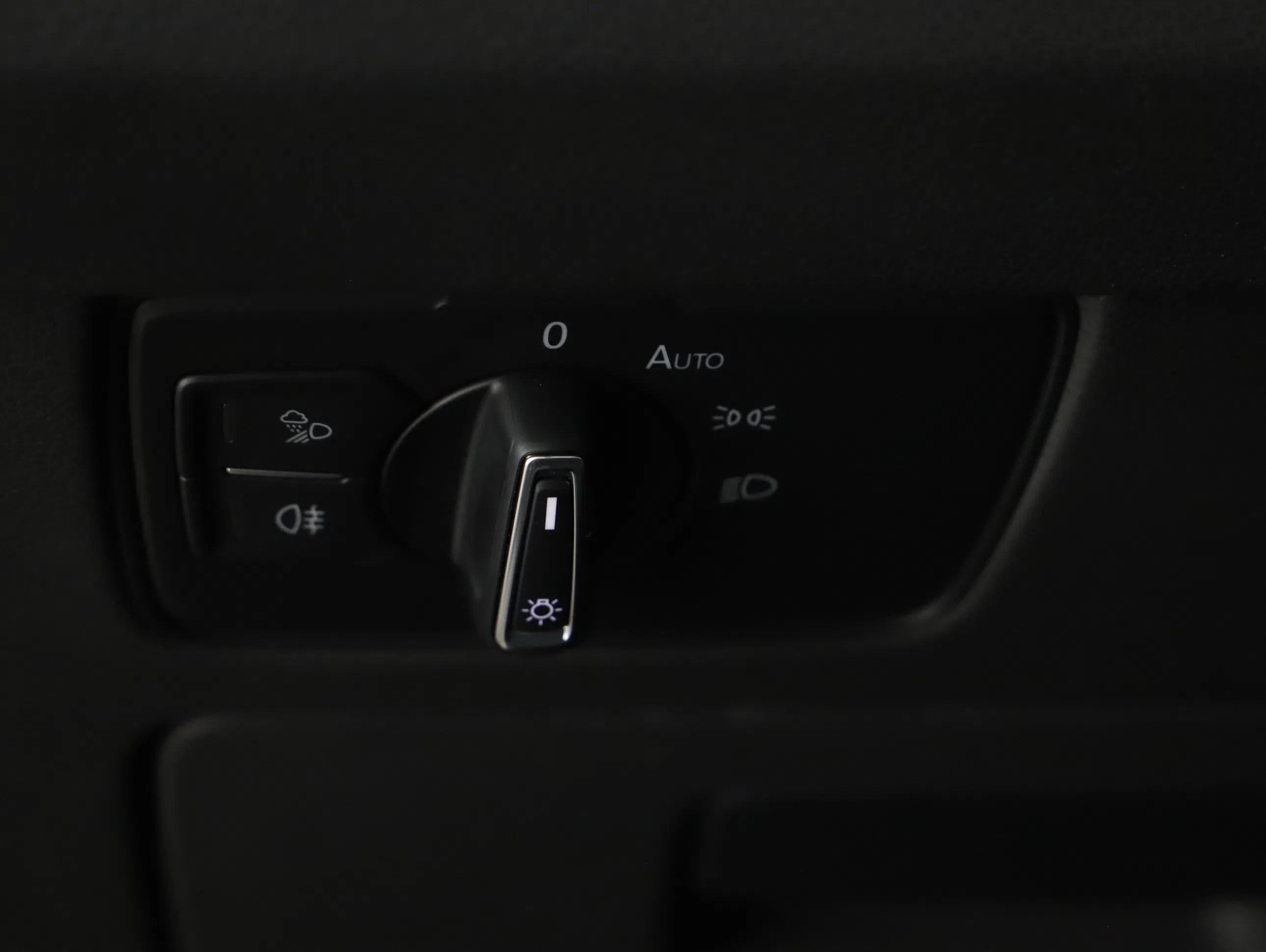 VW Arteon Shooting Brake 2.0 TDI R-Line | Bild 6 von 25