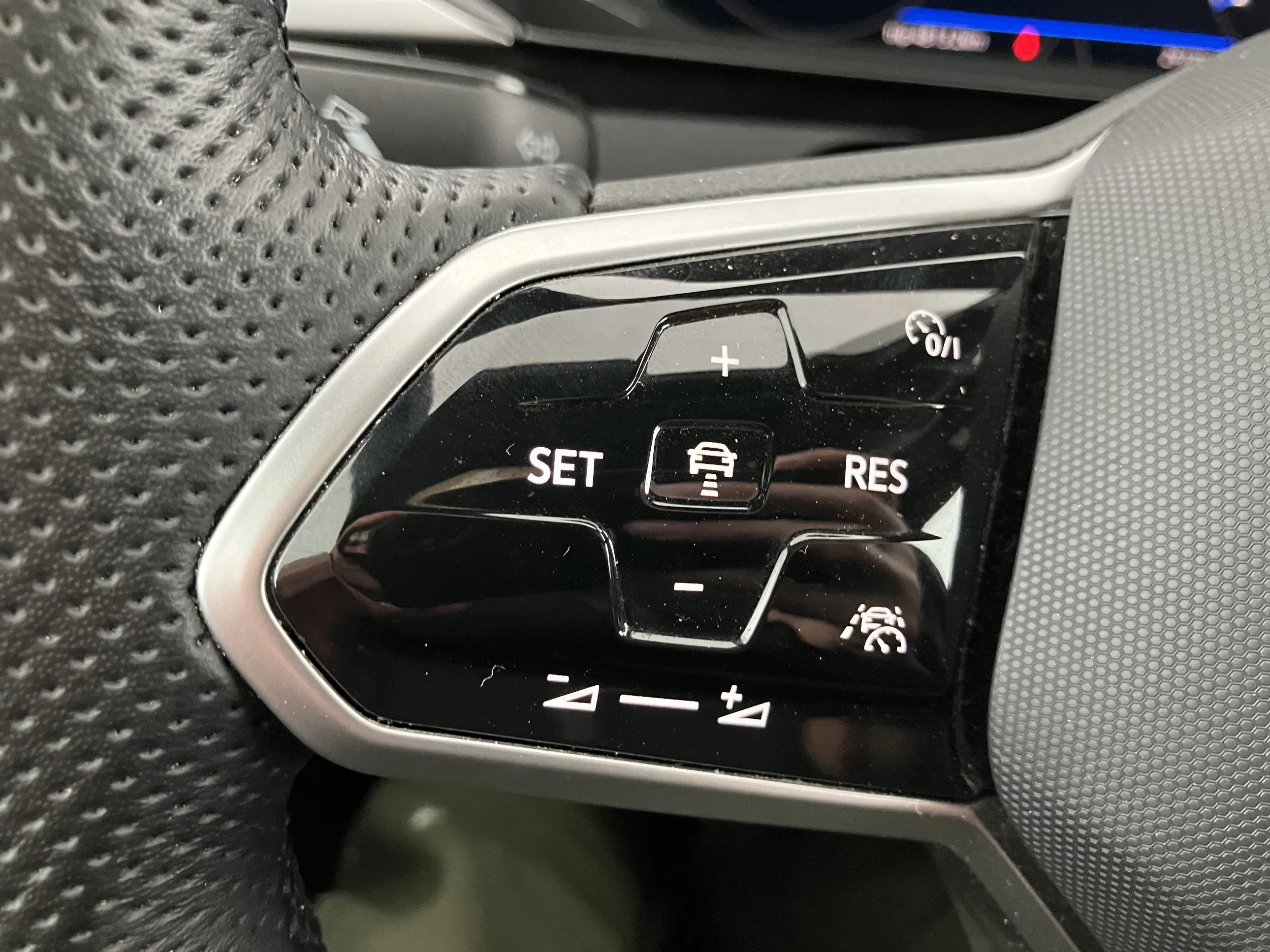 VW Arteon R-Line 1.5 TSI | Bild 11 von 31