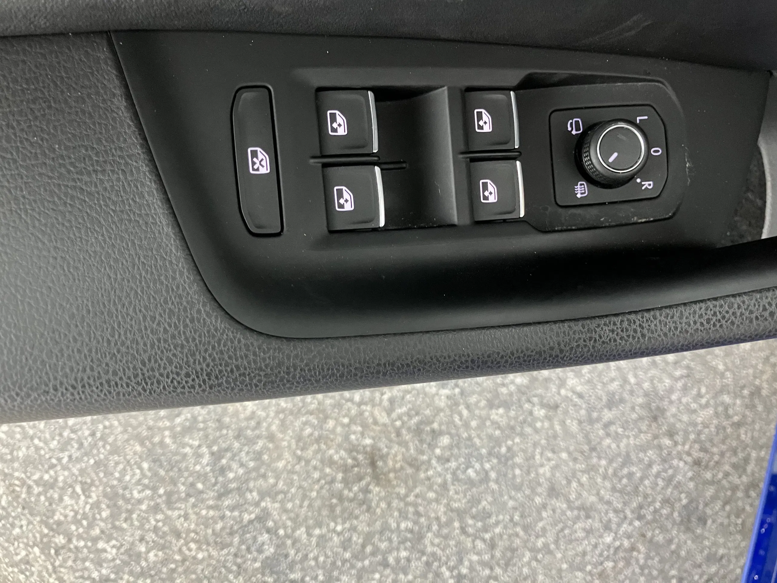 VW Arteon R-Line 1.5 TSI | Bild 4 von 31