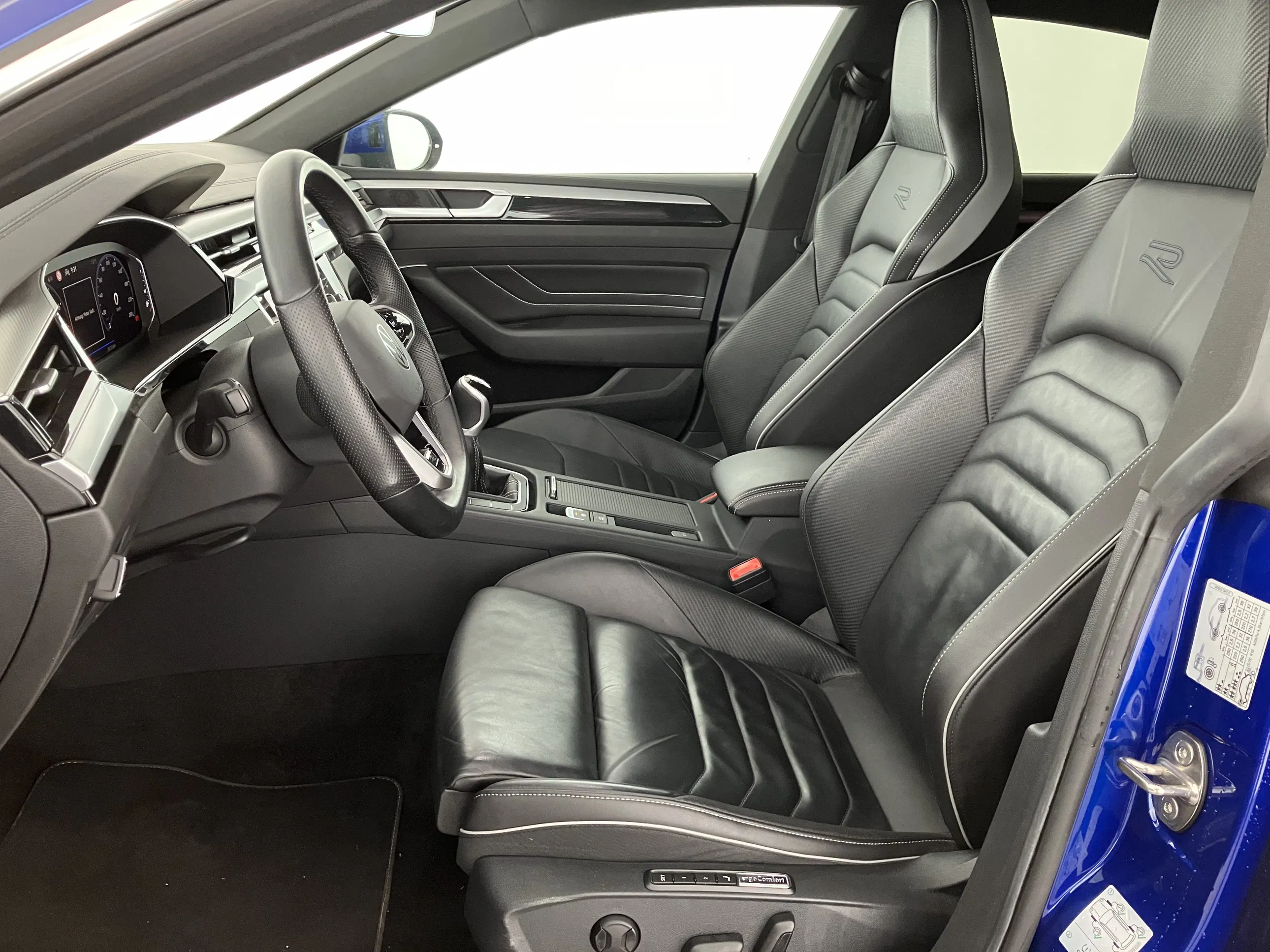 VW Arteon R-Line 1.5 TSI | Bild 6 von 31