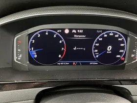 VW Arteon R-Line 1.5 TSI | Thumbnail 10 von 31