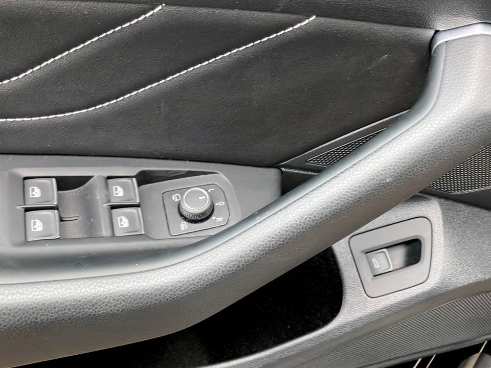 VW Arteon 2.0 TDI R-Line DSG | Bild 14 von 23