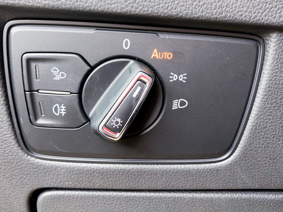 VW Arteon 2.0 TDI R-Line DSG | Bild 15 von 23