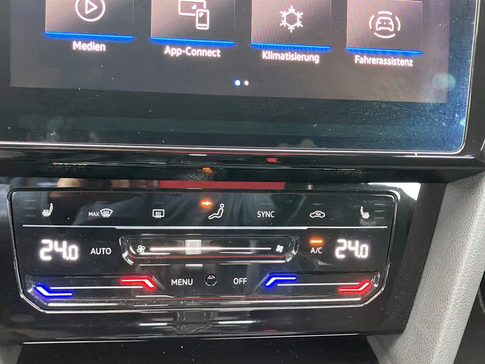 VW Arteon 2.0 TDI R-Line DSG | Bild 19 von 23