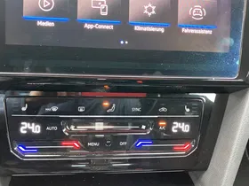 VW Arteon 2.0 TDI R-Line DSG | Thumbnail 19 von 23