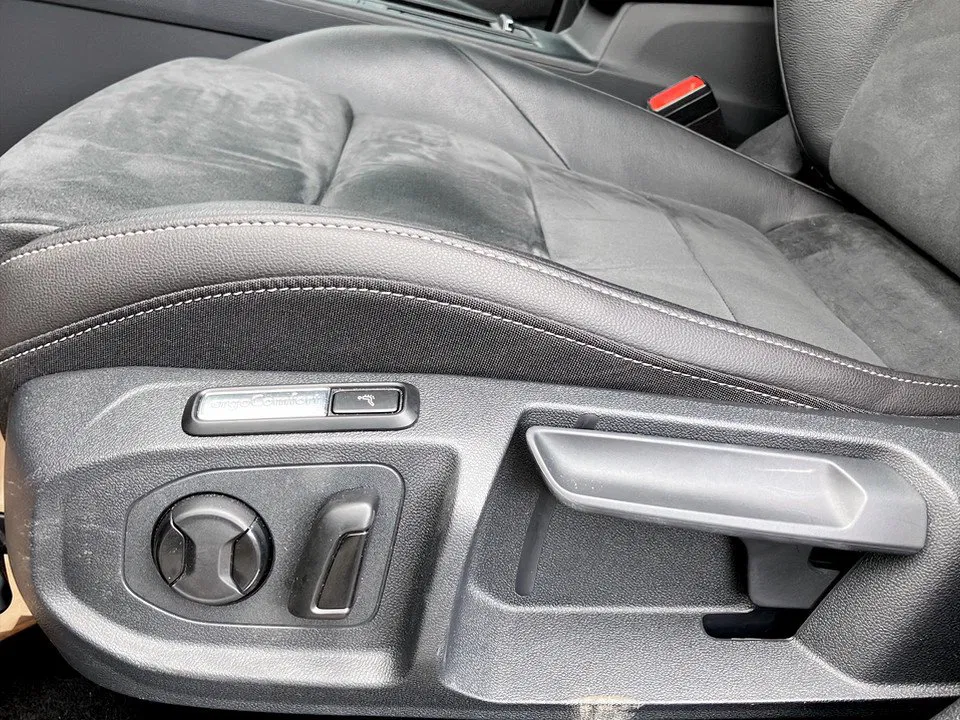 VW Arteon 2.0 TDI R-Line DSG | Bild 22 von 23