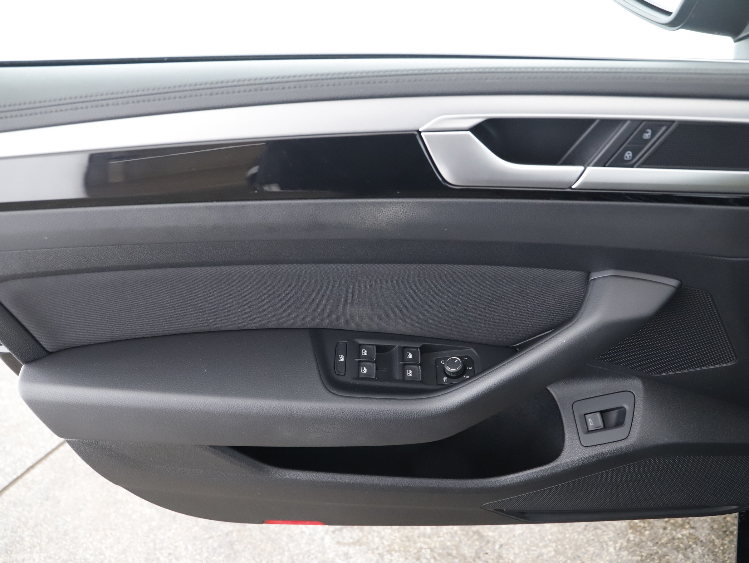 VW Arteon Shooting Brake 2.0 TDI Elegance | Bild 14 von 21