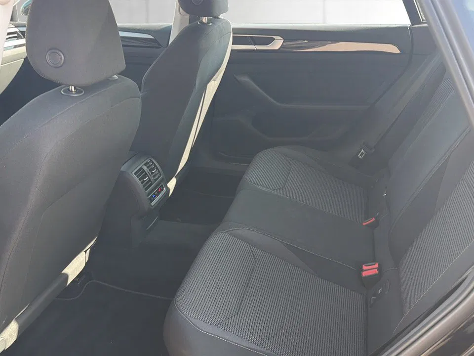 VW Arteon 2.0 TDI Elegance | Bild 17 von 19